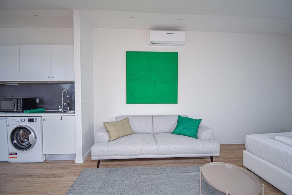 Stylish Lisbon Apartment Central view 4