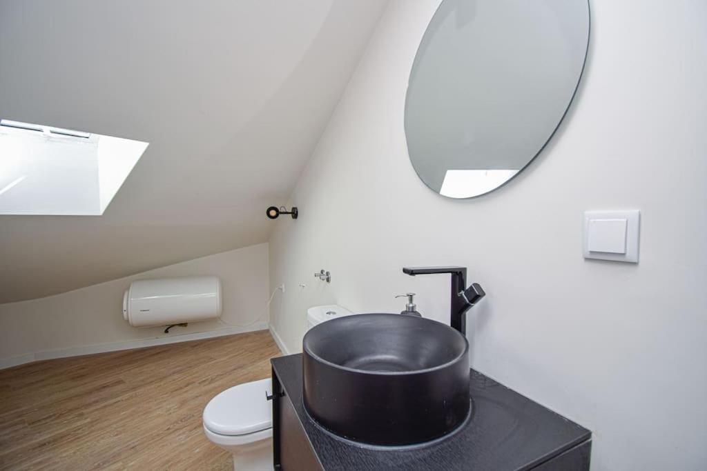 Stylish Lisbon Apartment Central view 5