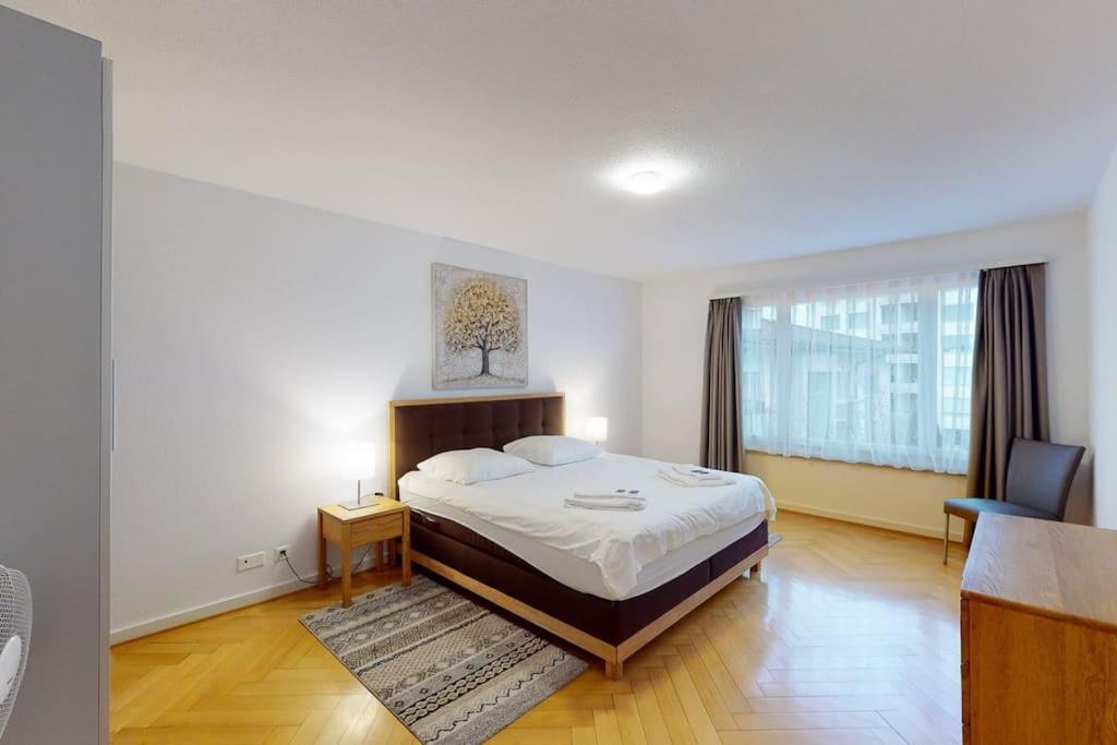 Bright 1 bedroom flat in the city centre (Greenyard 2)