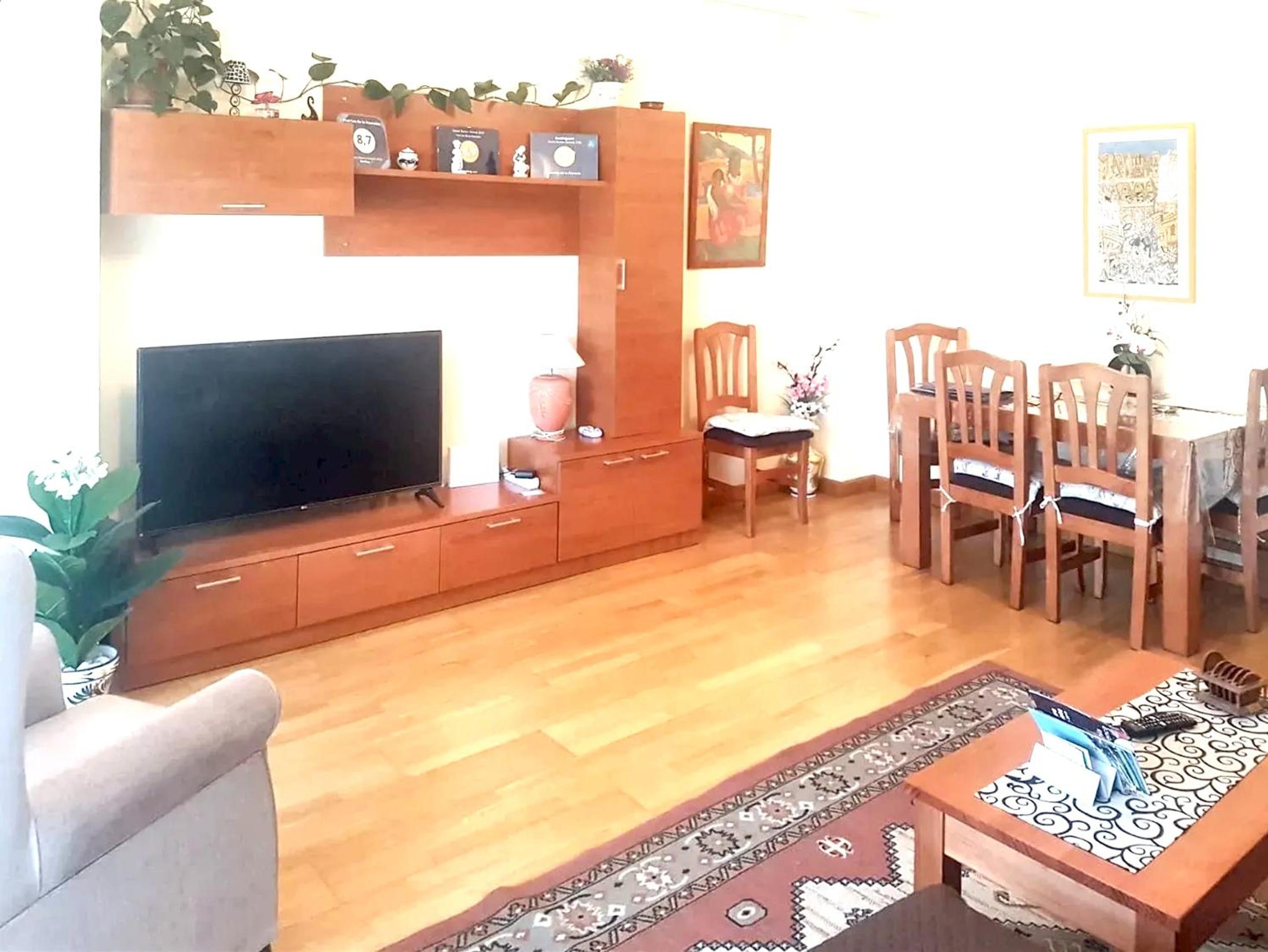 Comfortable Family Apartment in Cuenca Spain + Jacuzzi