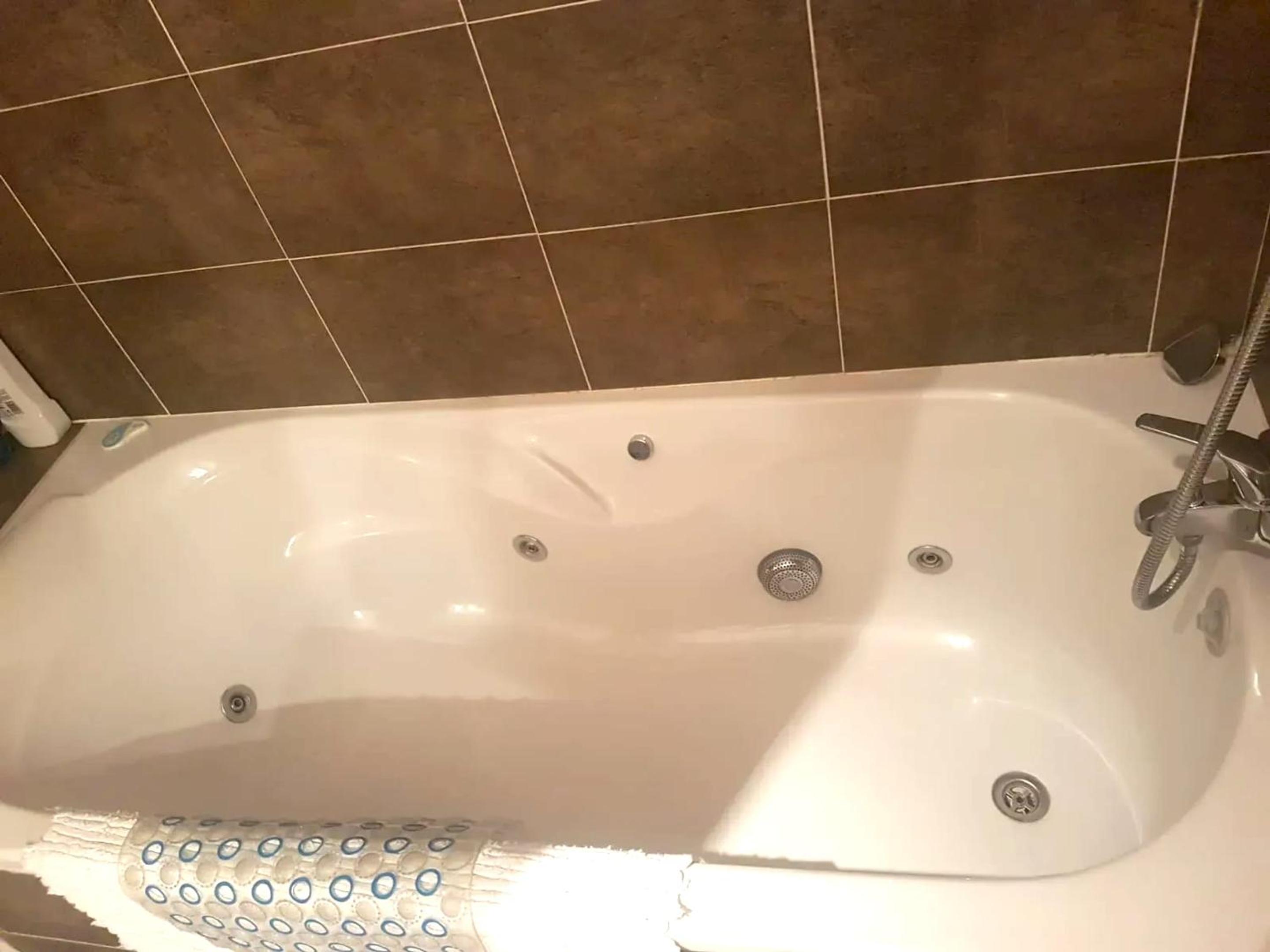 Comfortable Family Apartment in Cuenca Spain + Jacuzzi