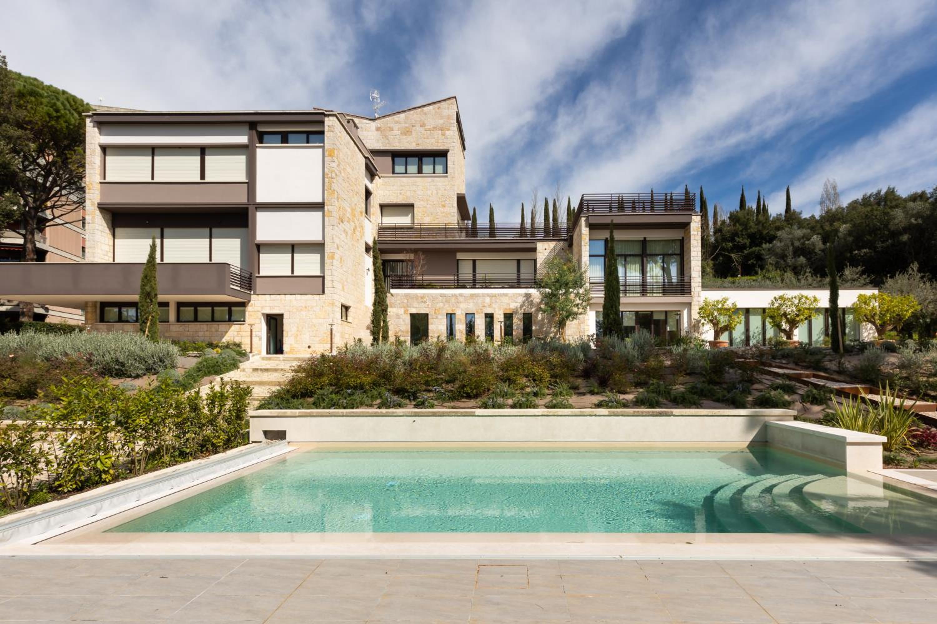 GuestHost - Exclusive Perugia Getaway - Apartments with Shared Pool & Parking view 3