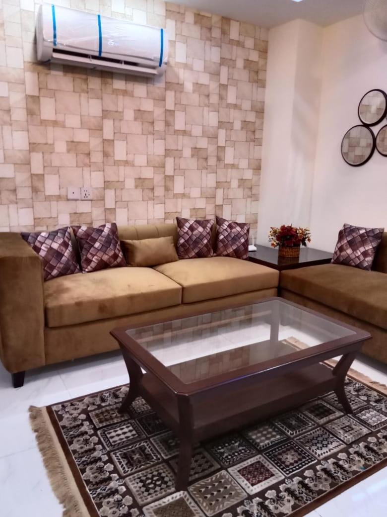 Beautiful Low Budget Apartment