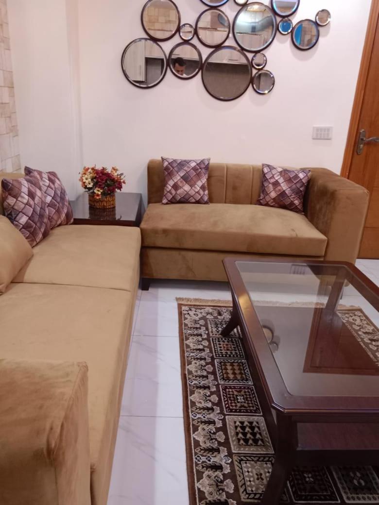 Beautiful Low Budget Apartment