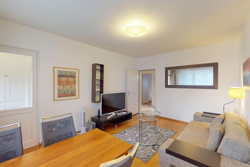 Executive 1 bedroom flat, city center (Hammer 1)