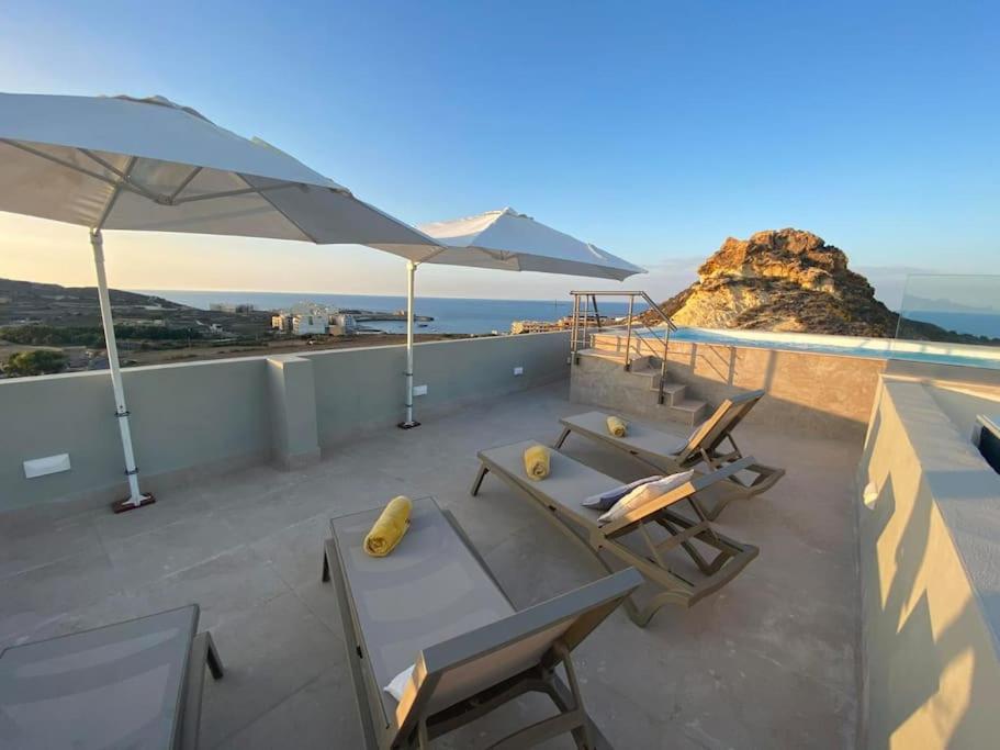 Yellow Hill Penthouse
