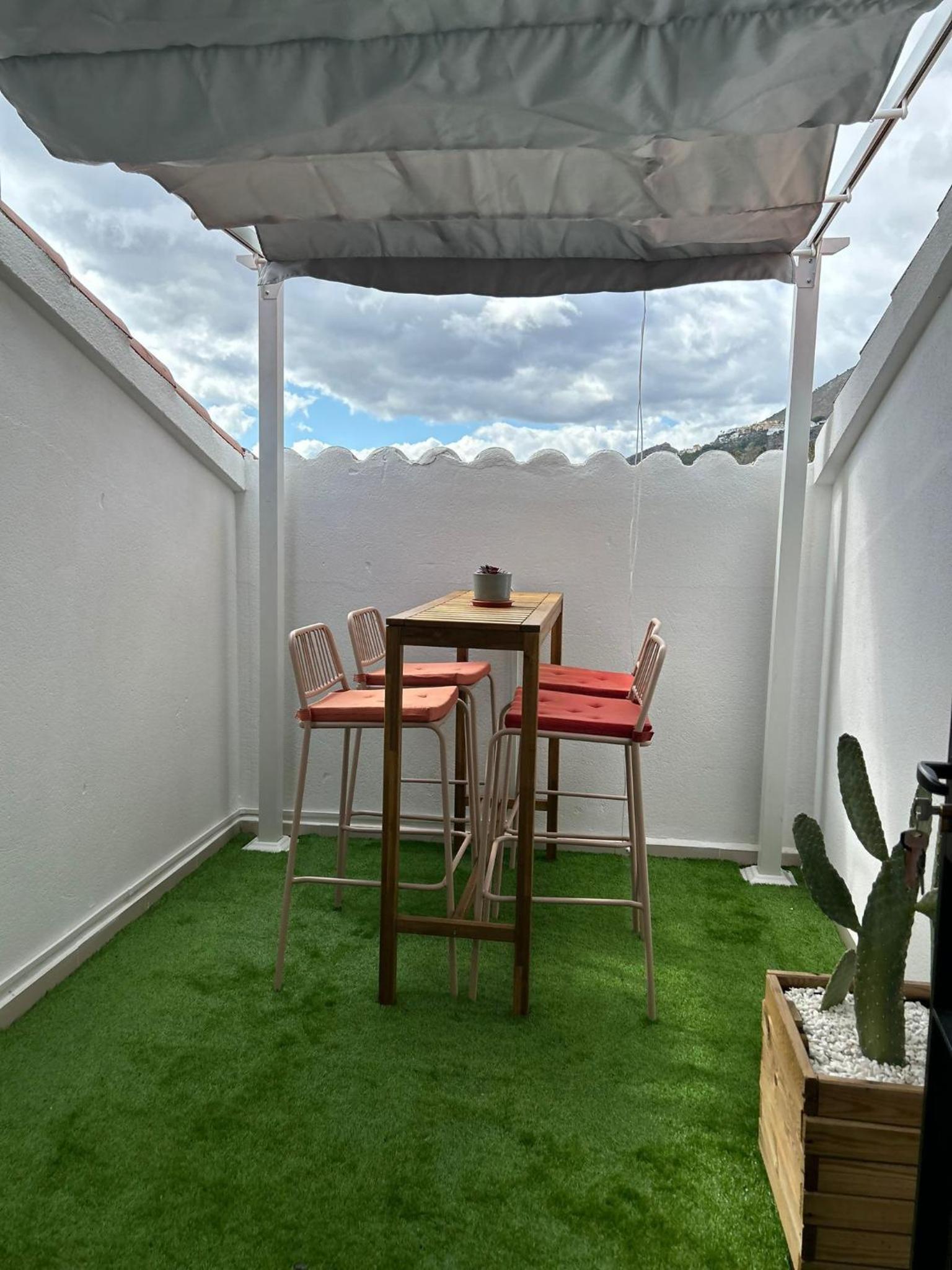 Acogedor apartamento con piscina en Benalmádena.