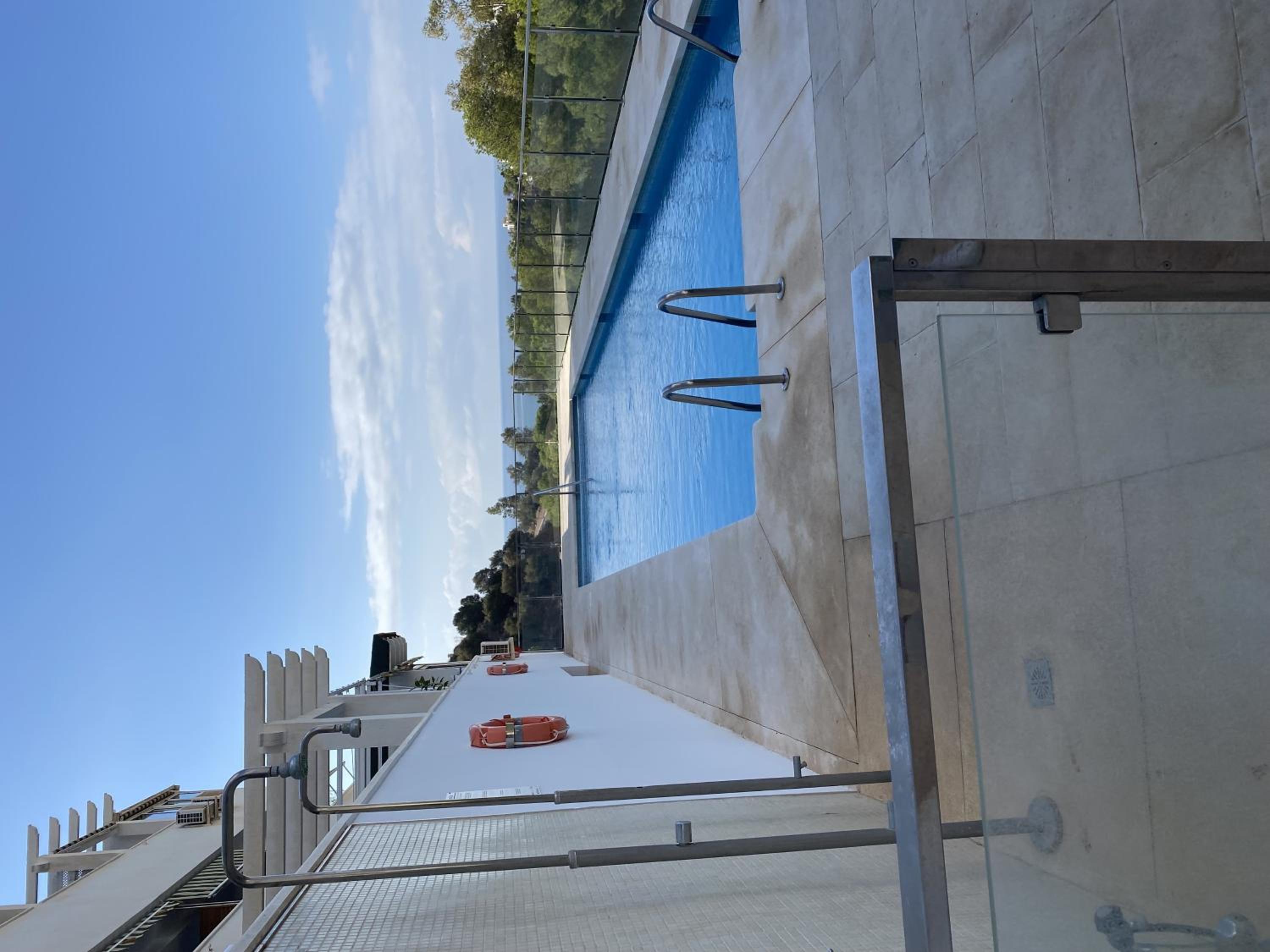 Acogedor apartamento con piscina en Benalmádena.