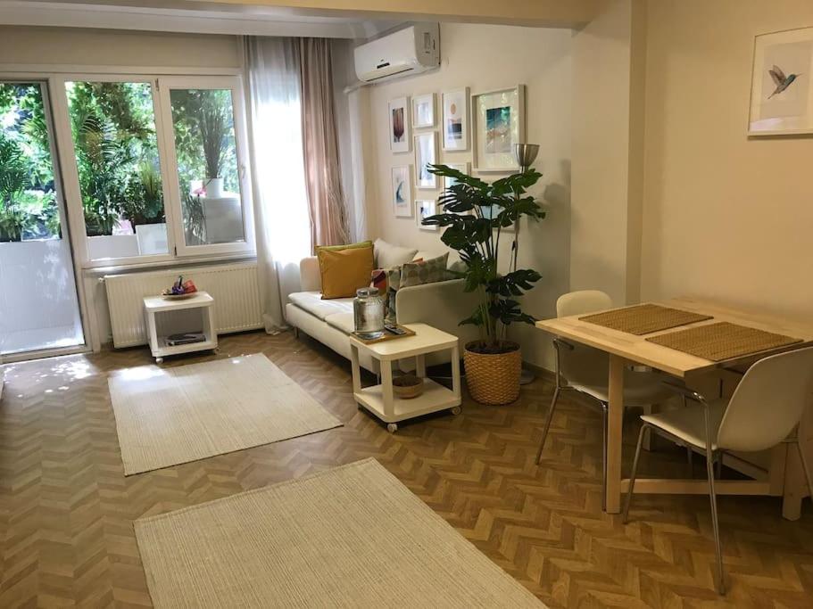 Only 7 minutes away by walk to Nişantaşı Citys