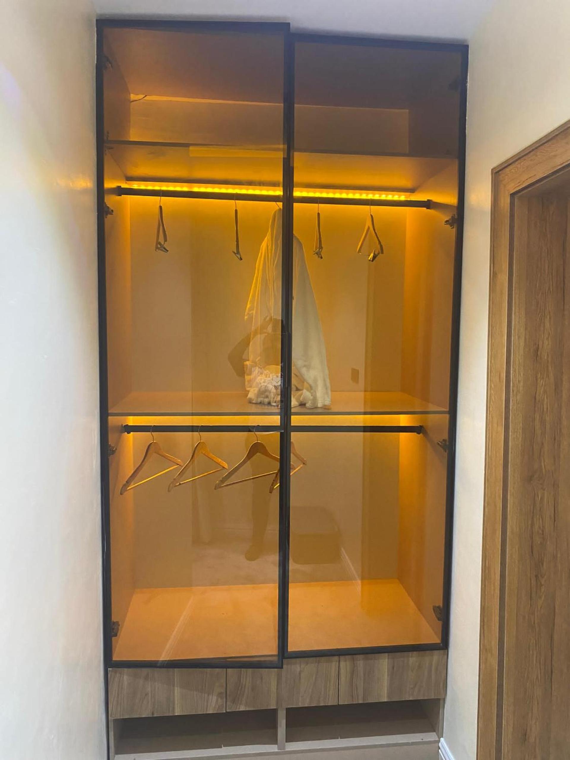 PROOF RESIDENCE