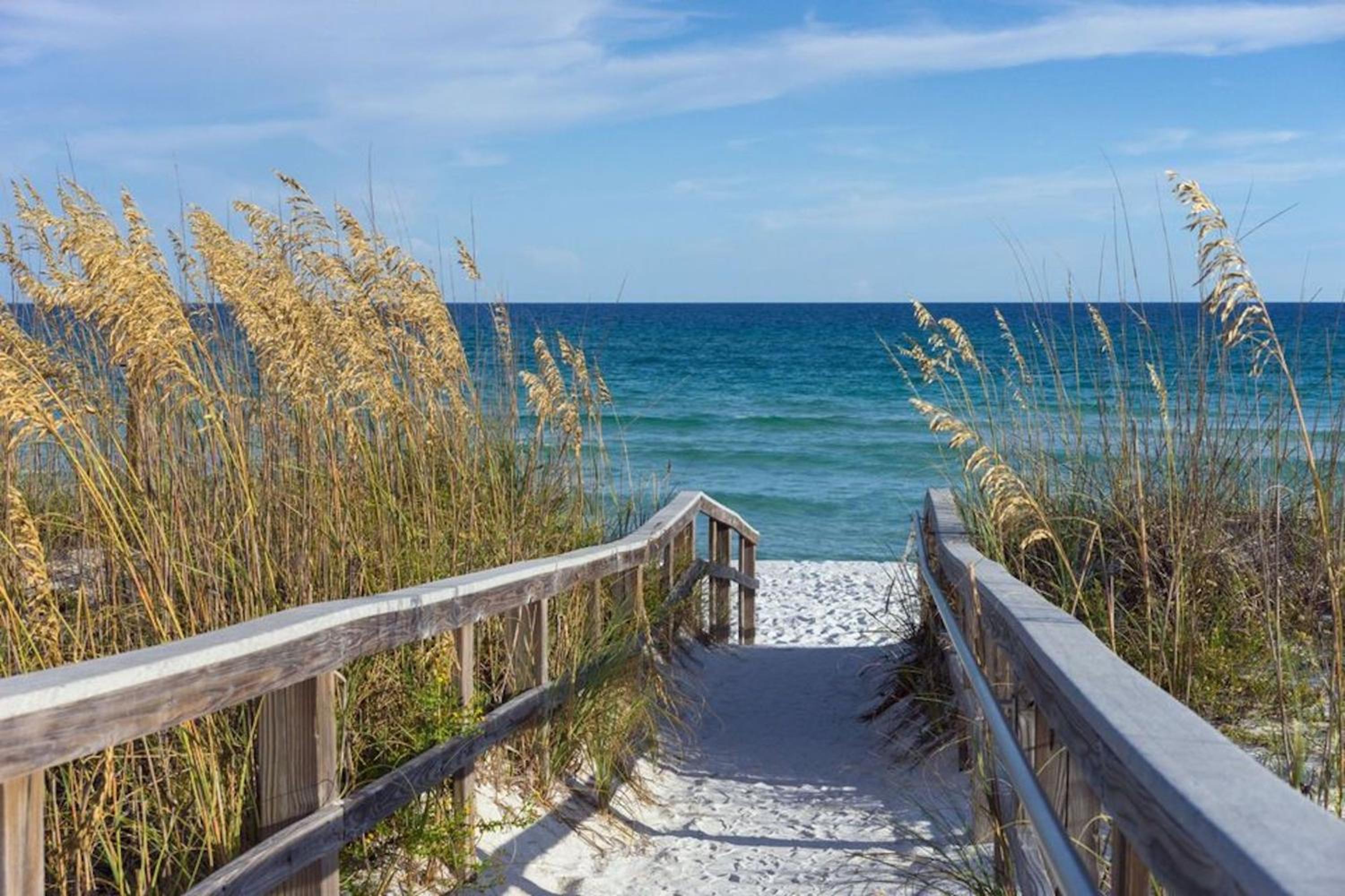 Siesta Key Waterfront CHRISTMAS WEEK STILL OPENED!!