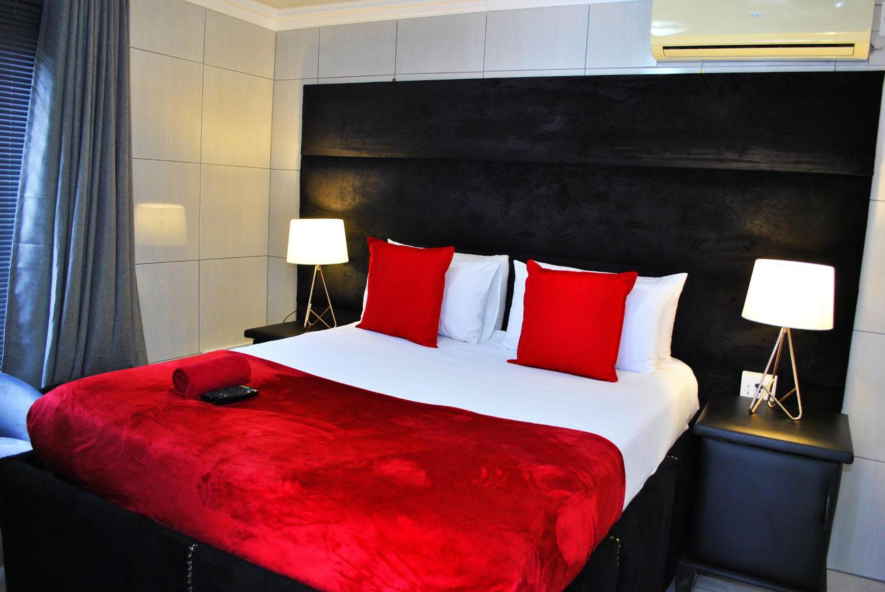 Lapologa Bed & Breakfast