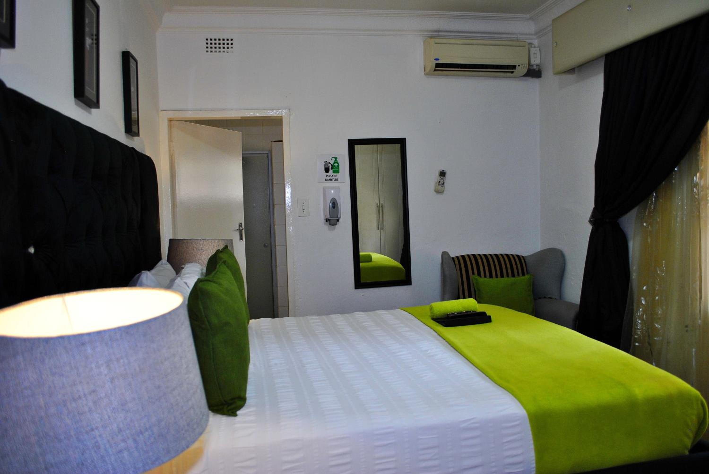 Lapologa Bed & Breakfast
