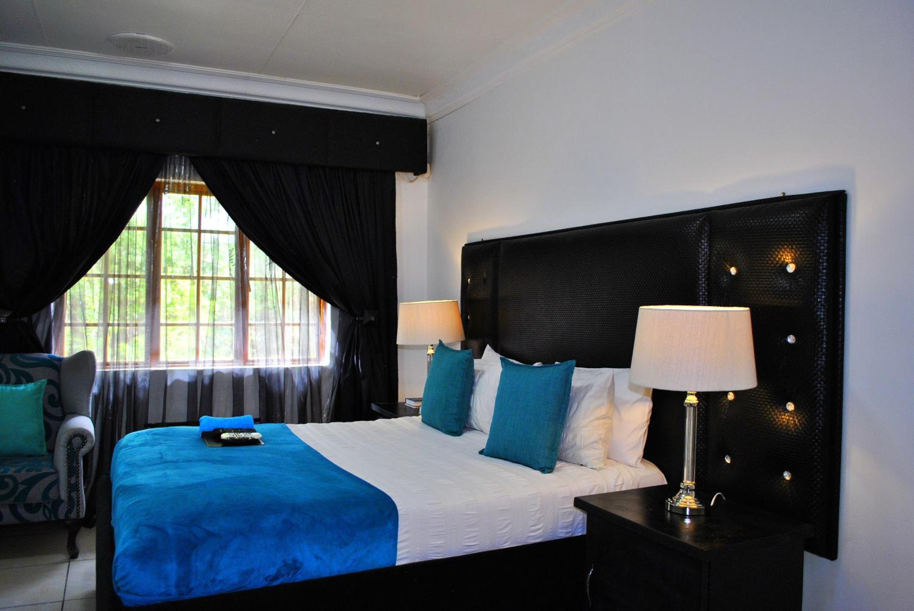 Lapologa Bed & Breakfast