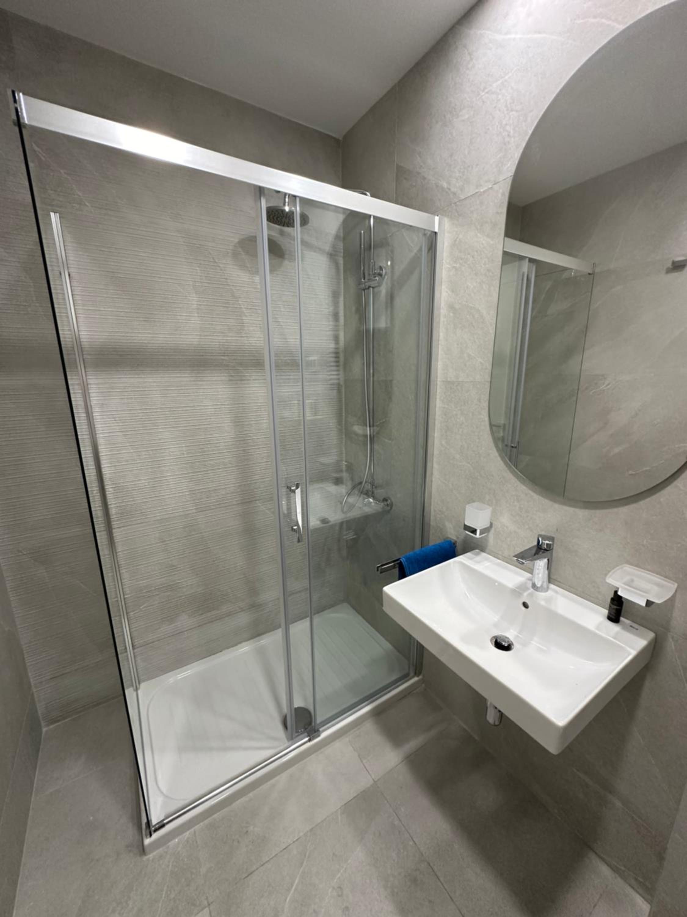 Cozy 1bd apartment Central point-GARAGE available 5e per day