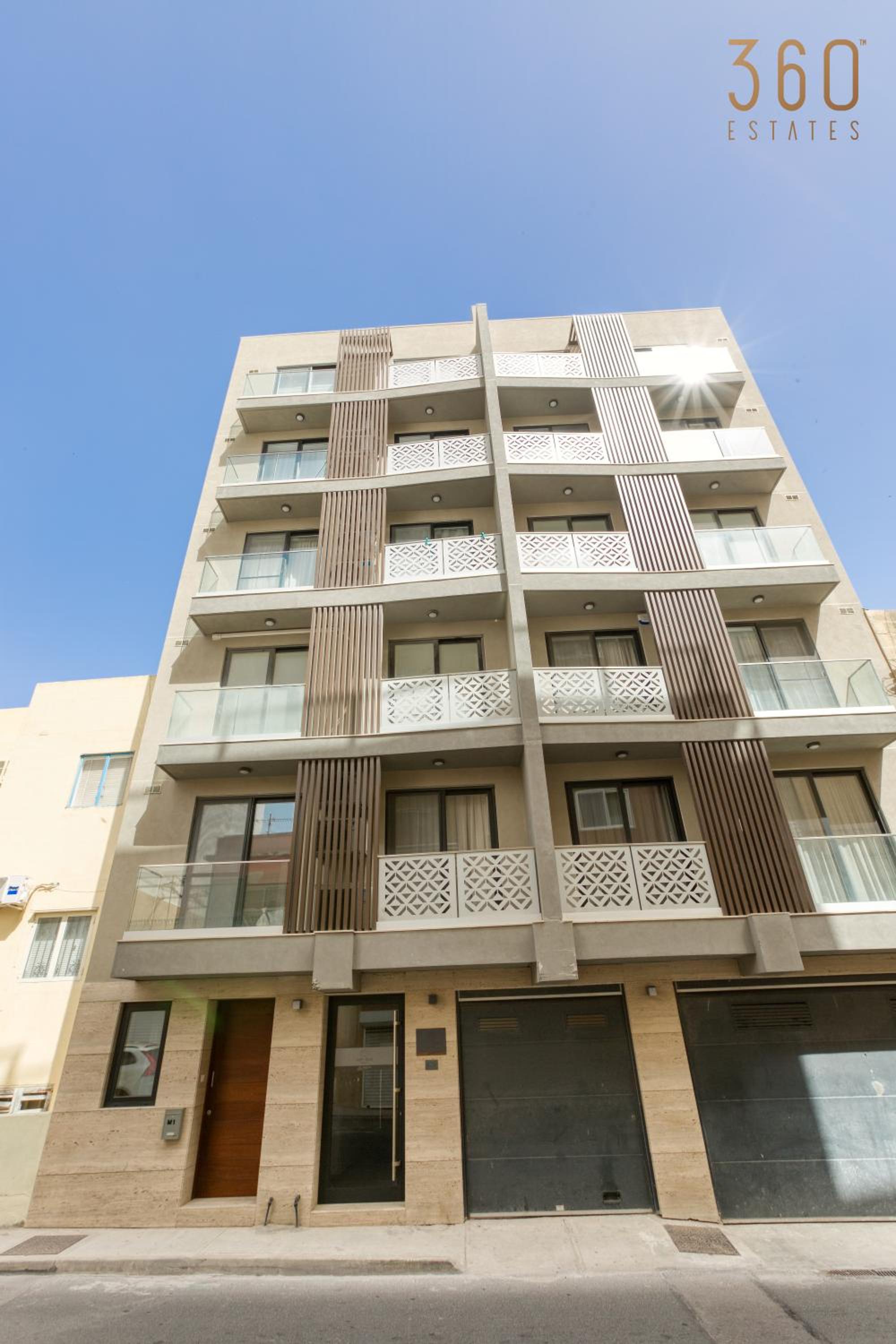 Designer 2BR home with Stunning views in St Pauls by 360 Estates, photo 16
