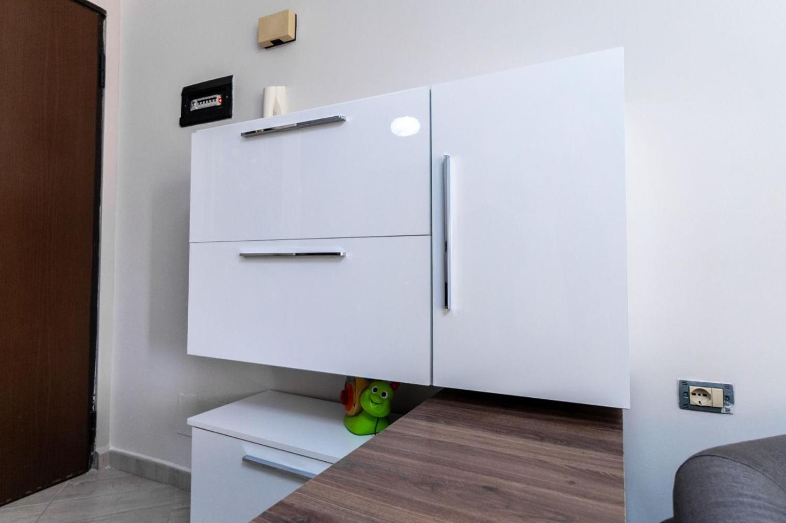 8Home