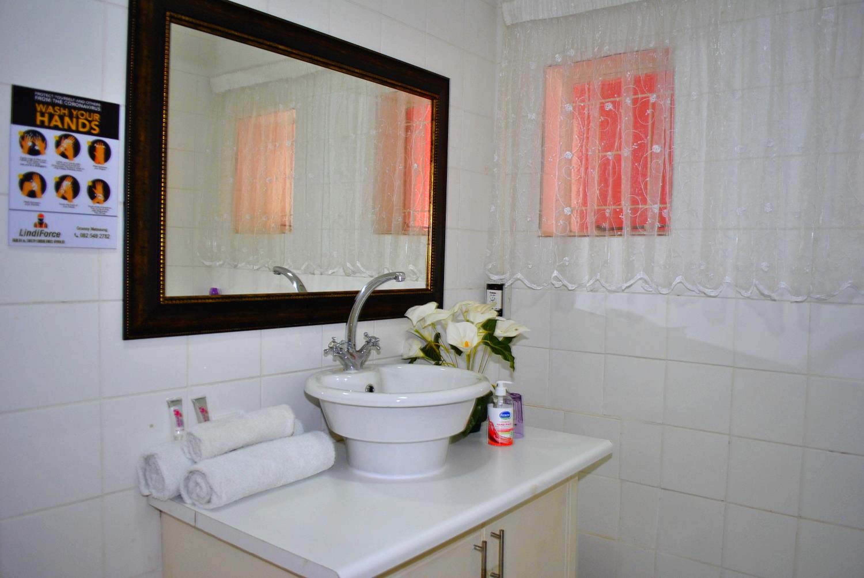 Lapologa Bed & Breakfast
