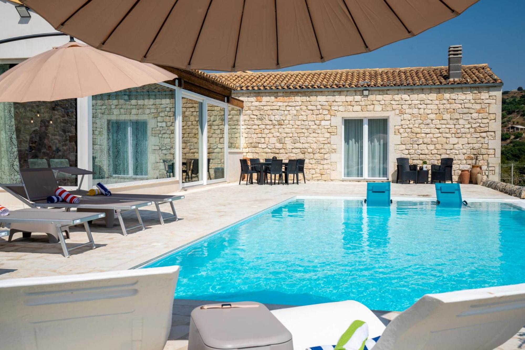 Villa Domus Sicilia - Charming Living view 4