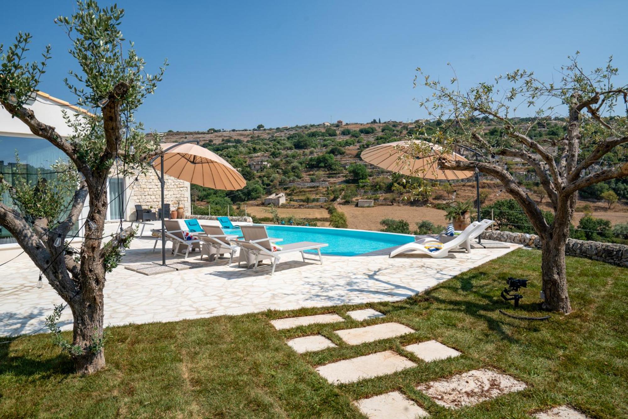 Villa Domus Sicilia - Charming Living view 2