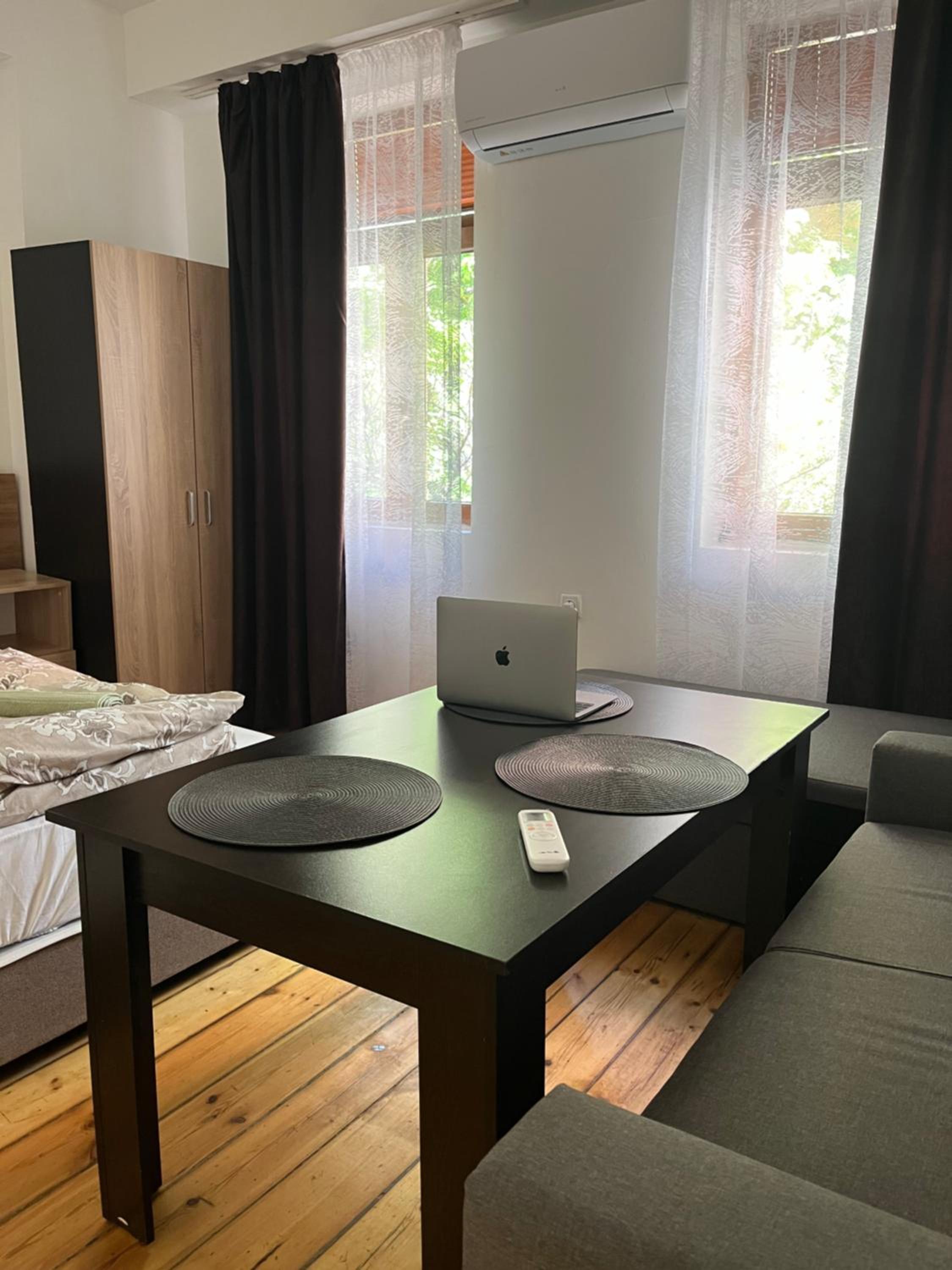 Nova Guesthouse - Private En-Suite Rooms I Sofia Center I Self Check-In