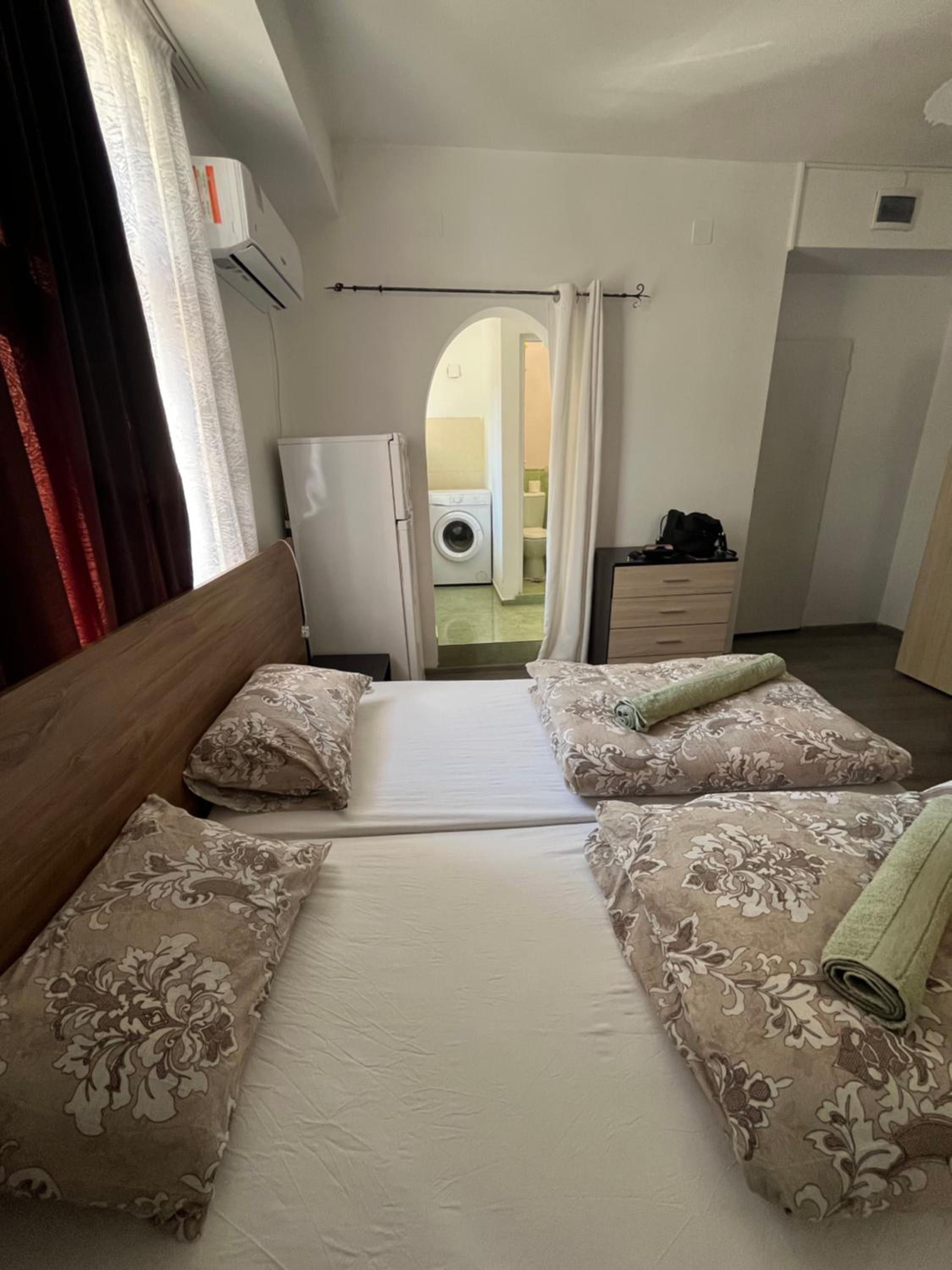Nova Guesthouse - Private En-Suite Rooms I Sofia Center I Self Check-In