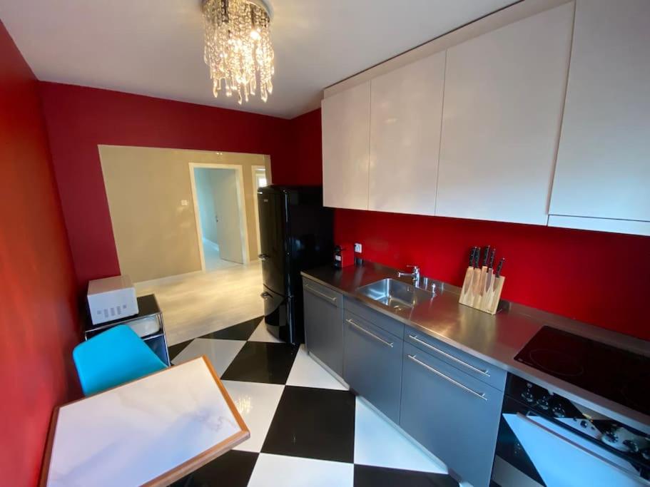 Fancy 1 bedroom flat in the city center (SF19)
