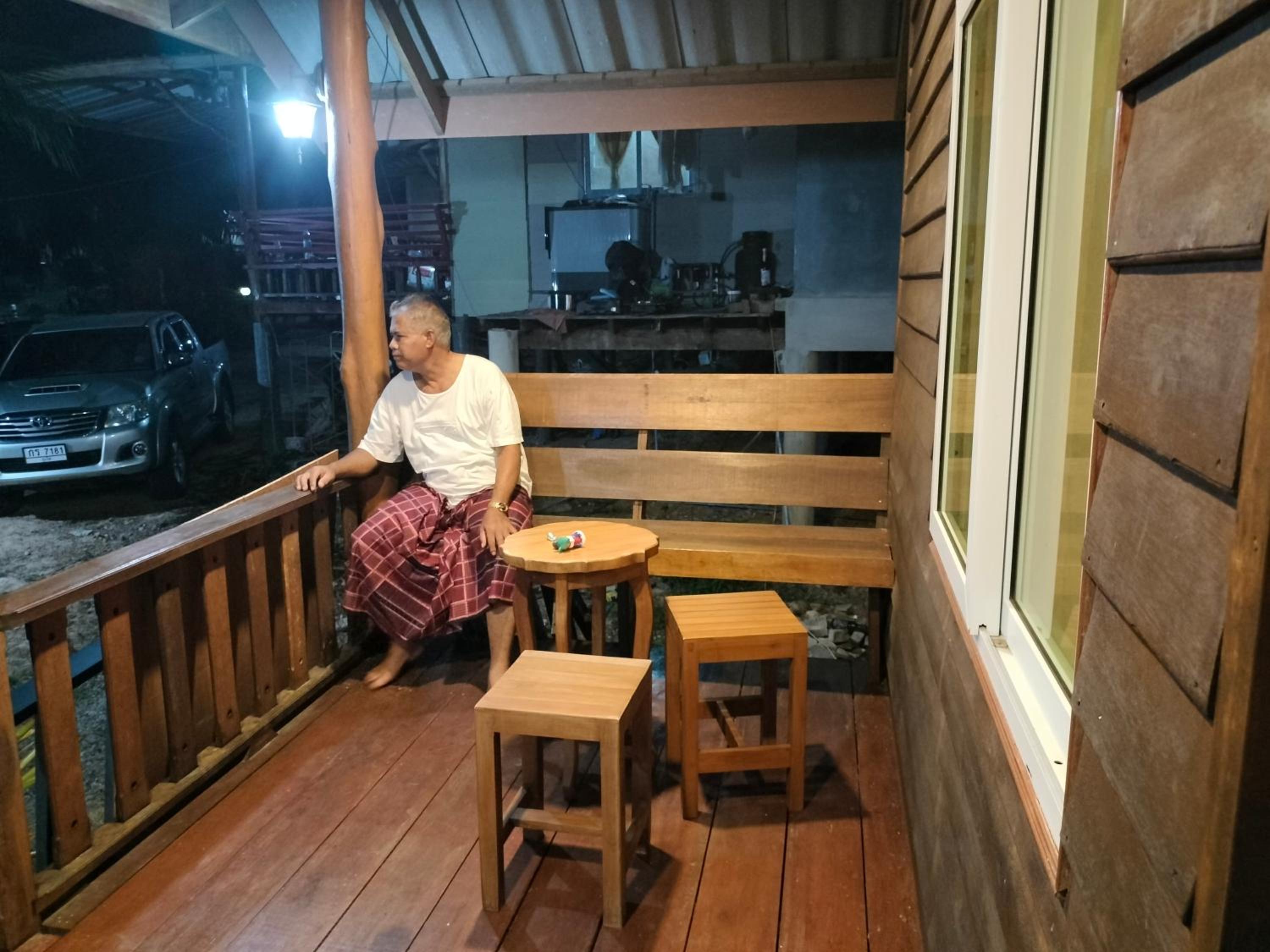 ฟาดิลบังกะโล Fadel bungalow