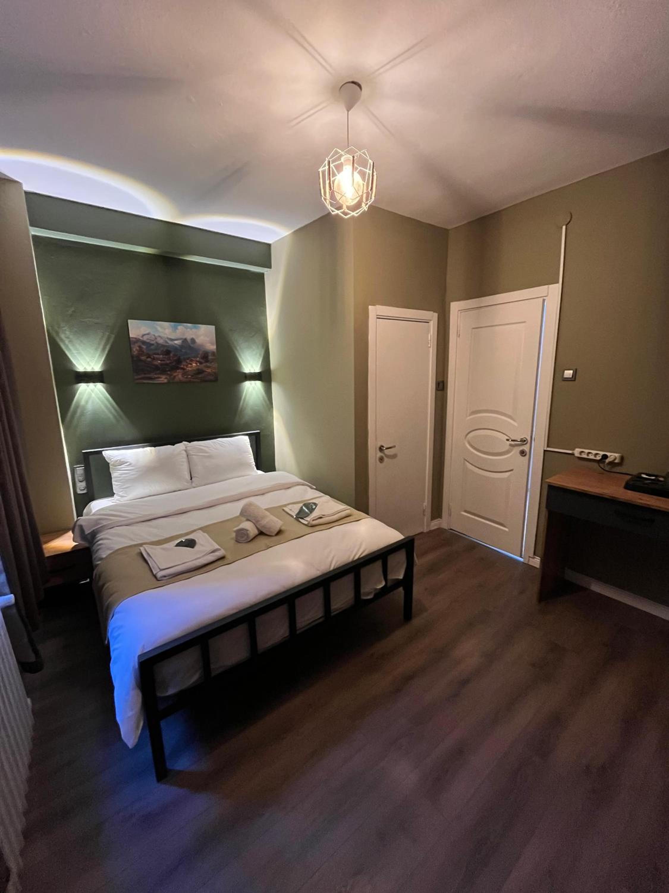 THE BEYBÛN HOTEL - Image 8