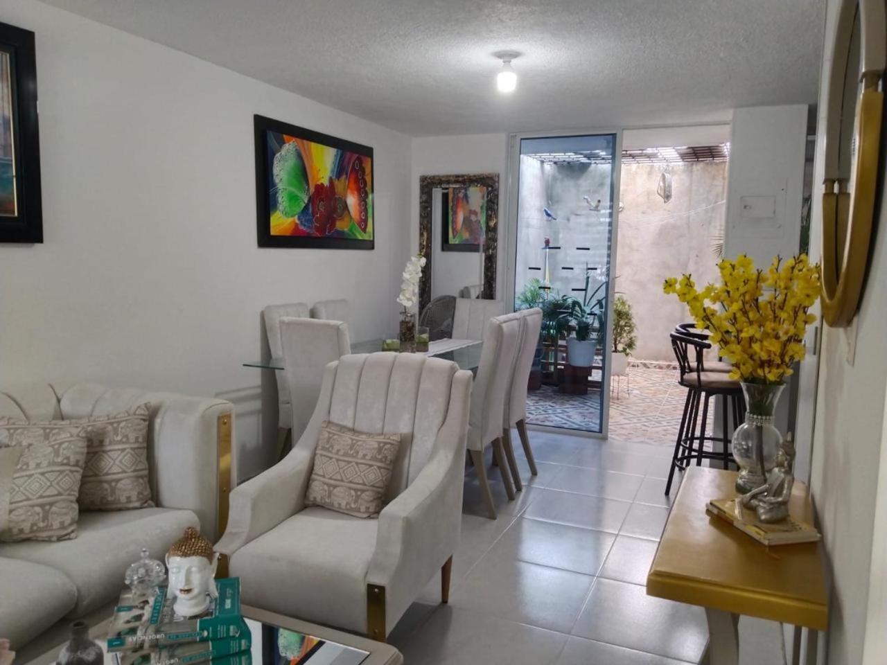 ESTANCIA MINIMA 3 NOCHES APARTAMENTO ENTERO - 2 AIRE ACONDICIONADOS buena ubicacion