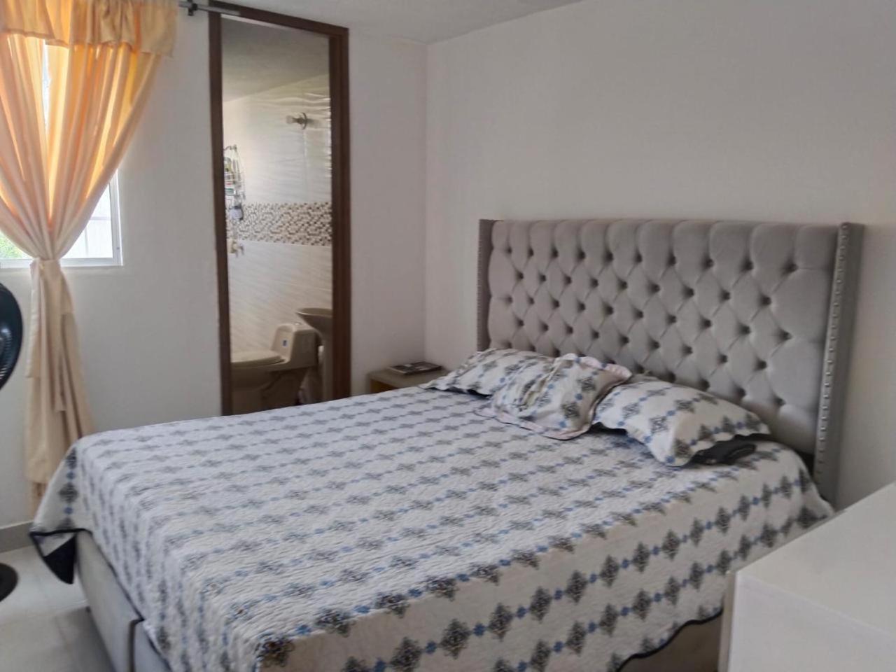 ESTANCIA MINIMA 3 NOCHES APARTAMENTO ENTERO - 2 AIRE ACONDICIONADOS buena ubicacion