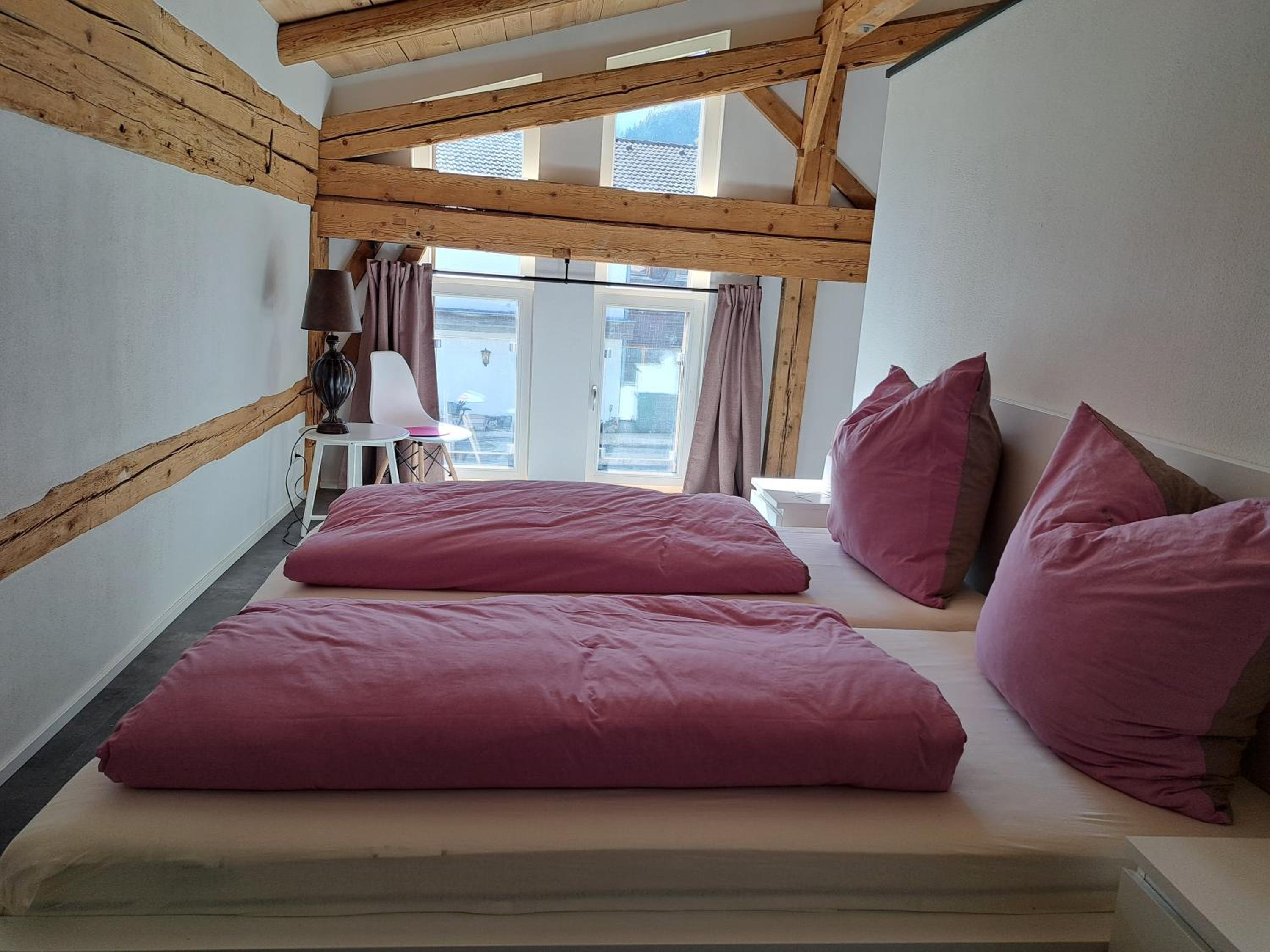 Neu! Ferienwohnungen im Lüftlmalereck, Hennalahaus