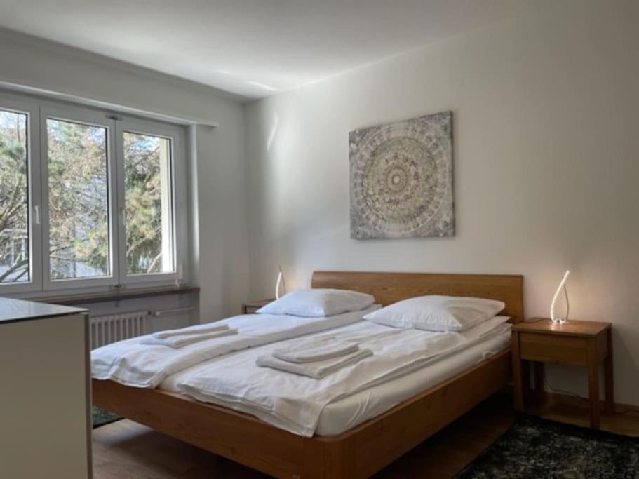 Beautiful, quite and very central 2 bedroom flat (Sky6)