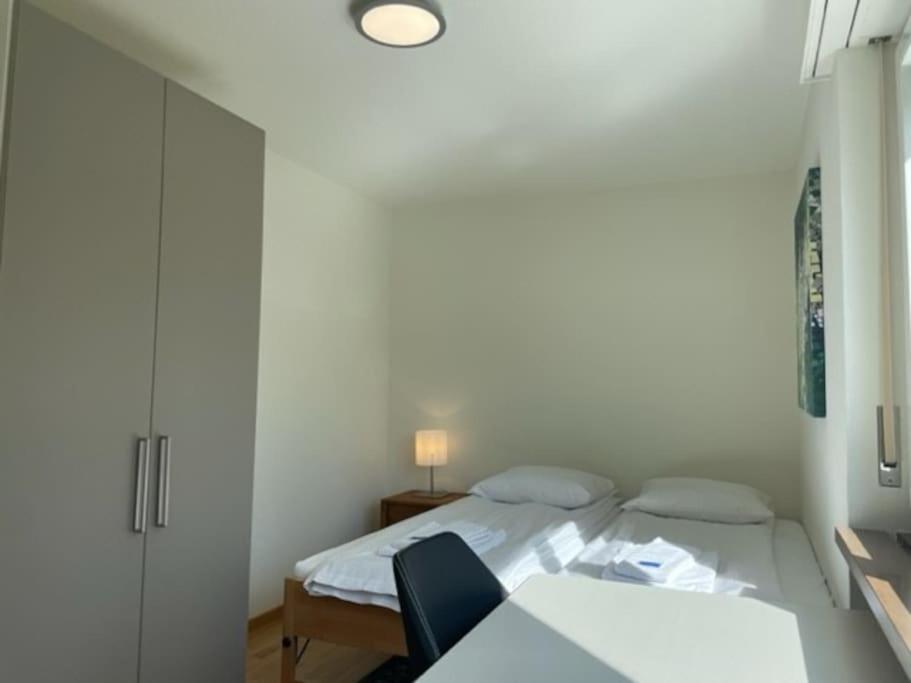 Beautiful, quite and very central 2 bedroom flat (Sky6)