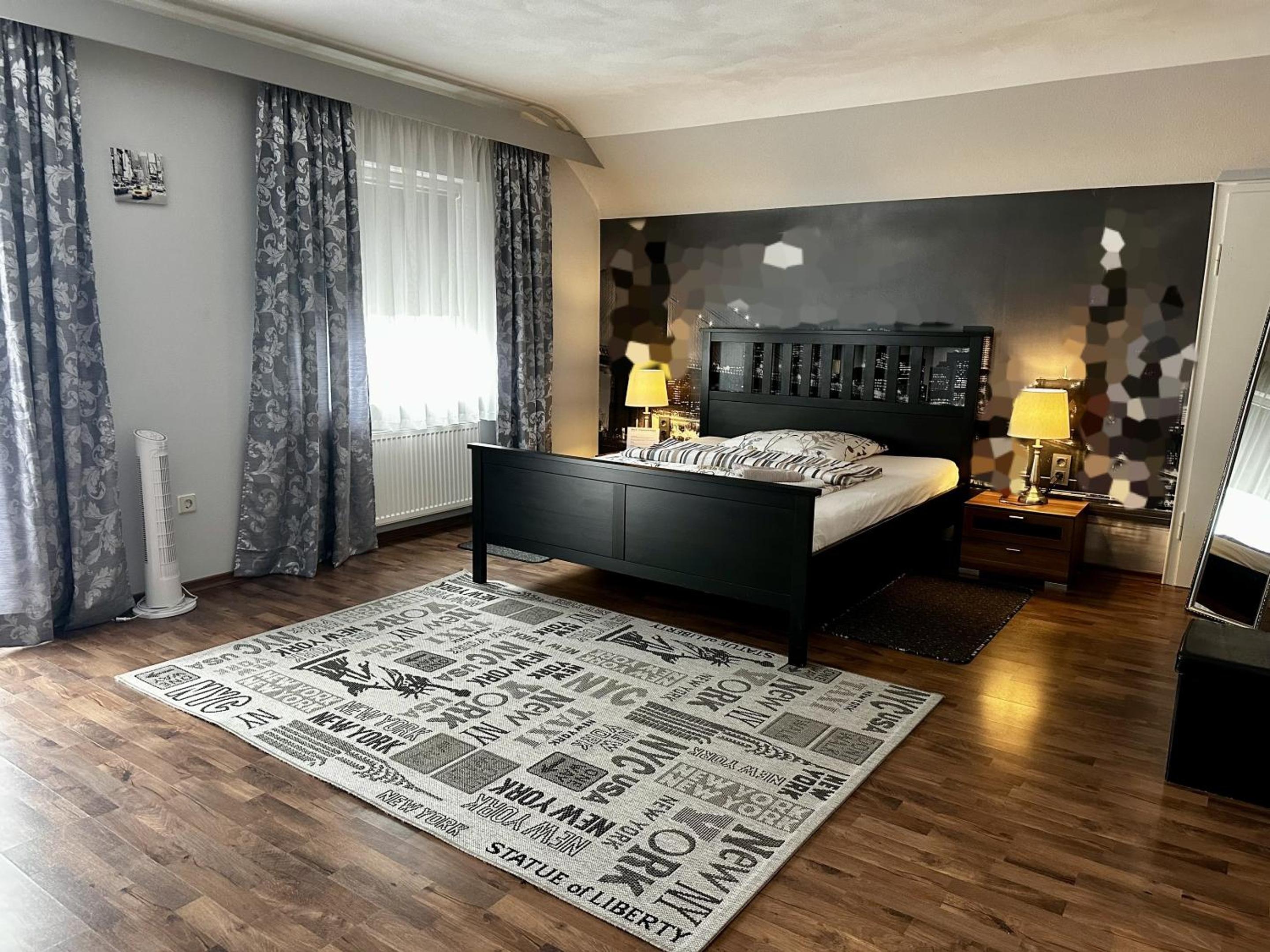 Haus Alt view 3