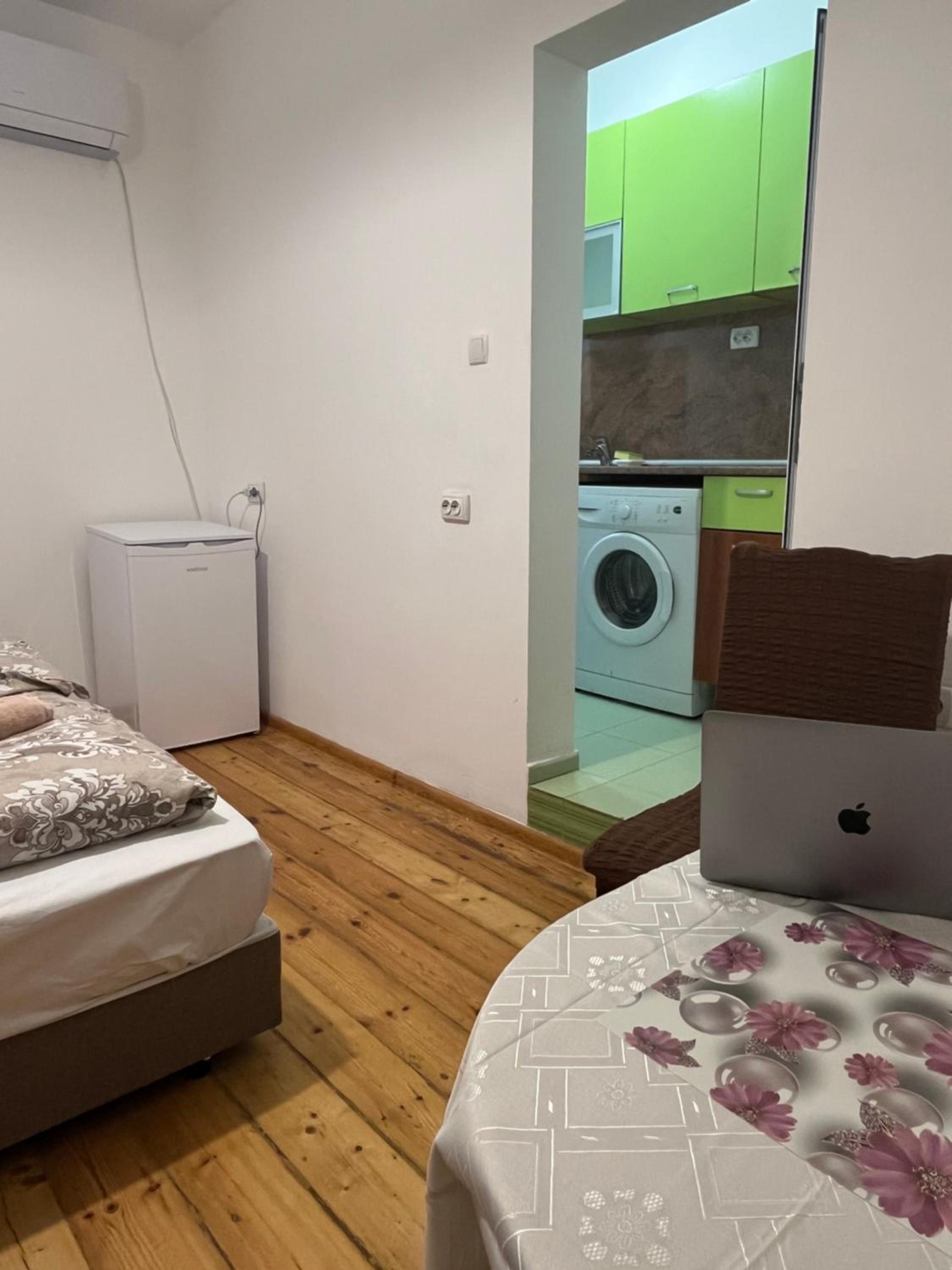 Nova Guesthouse - Private En-Suite Rooms I Sofia Center I Self Check-In