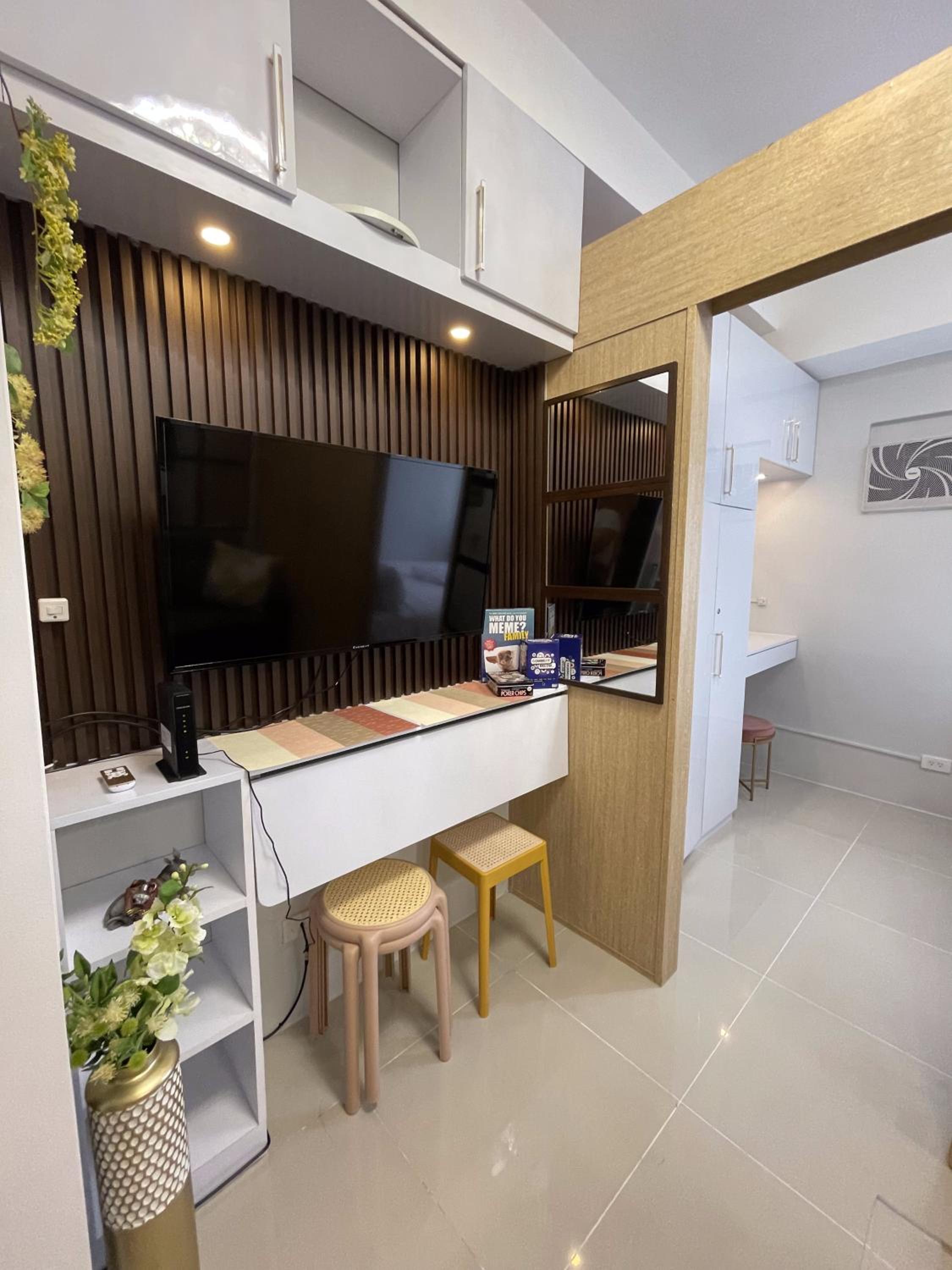 Grass Residences Charming Staycation view 3