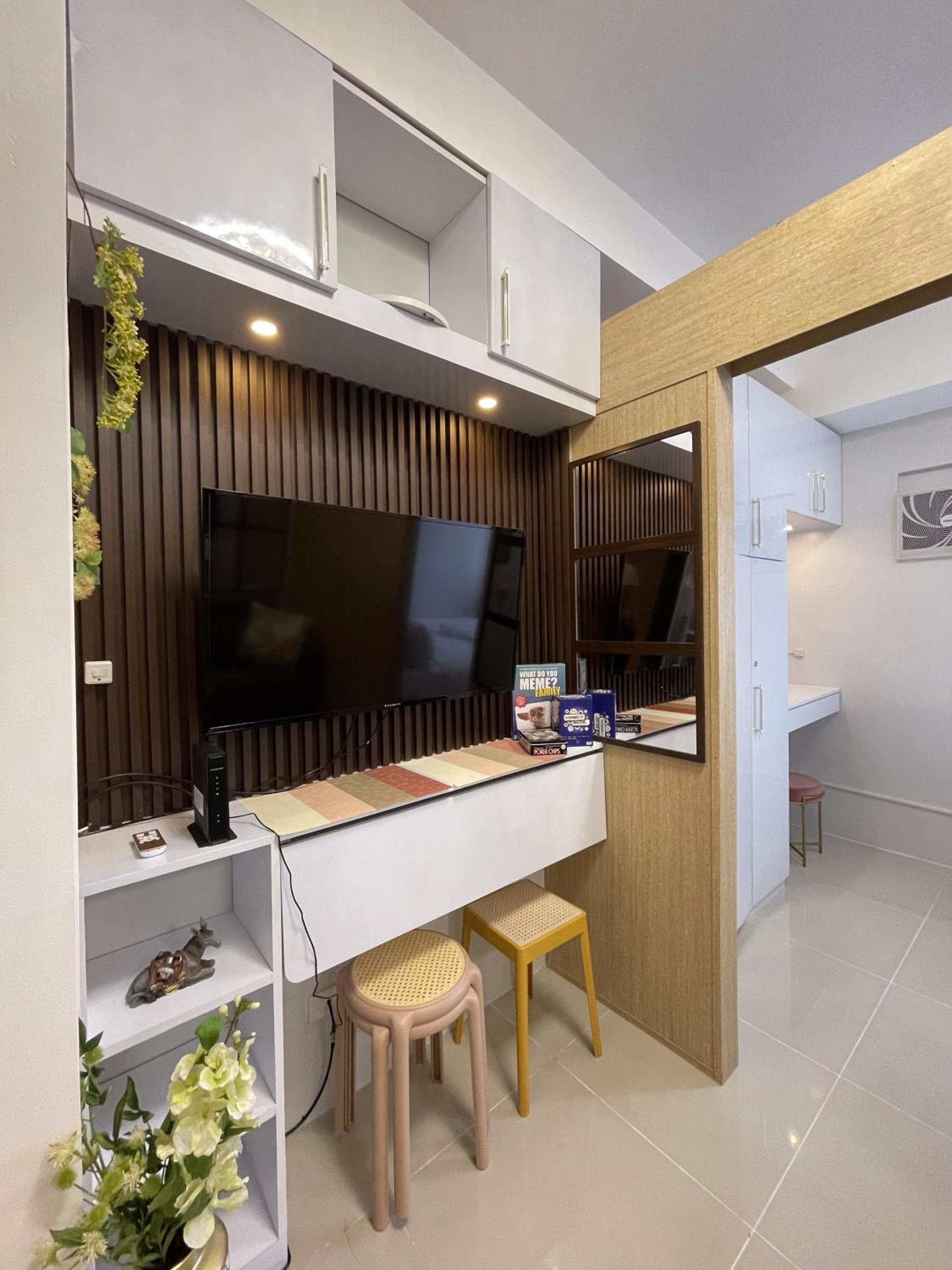 Grass Residences Charming Staycation view 4