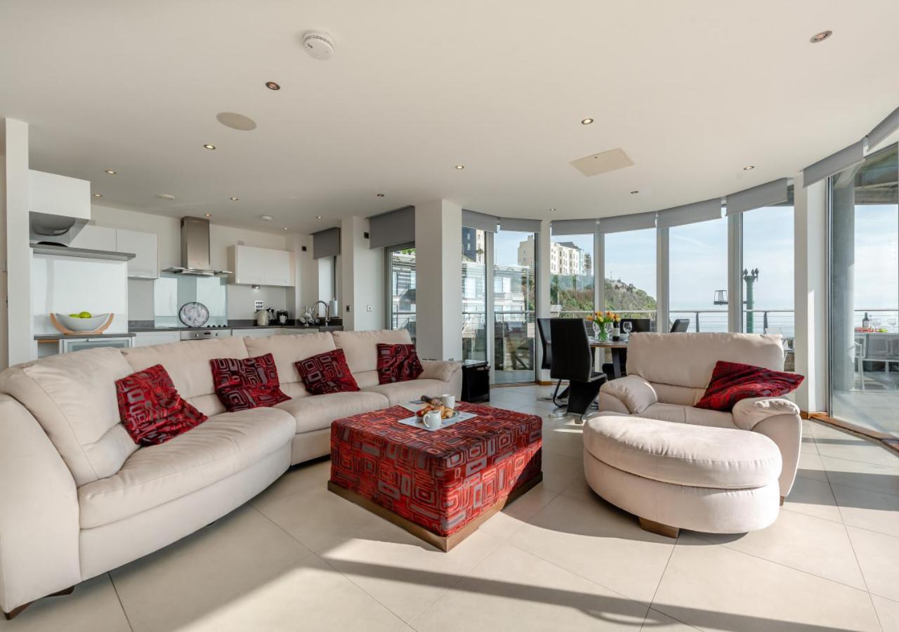 2 Bed in Tenby oc-t29060