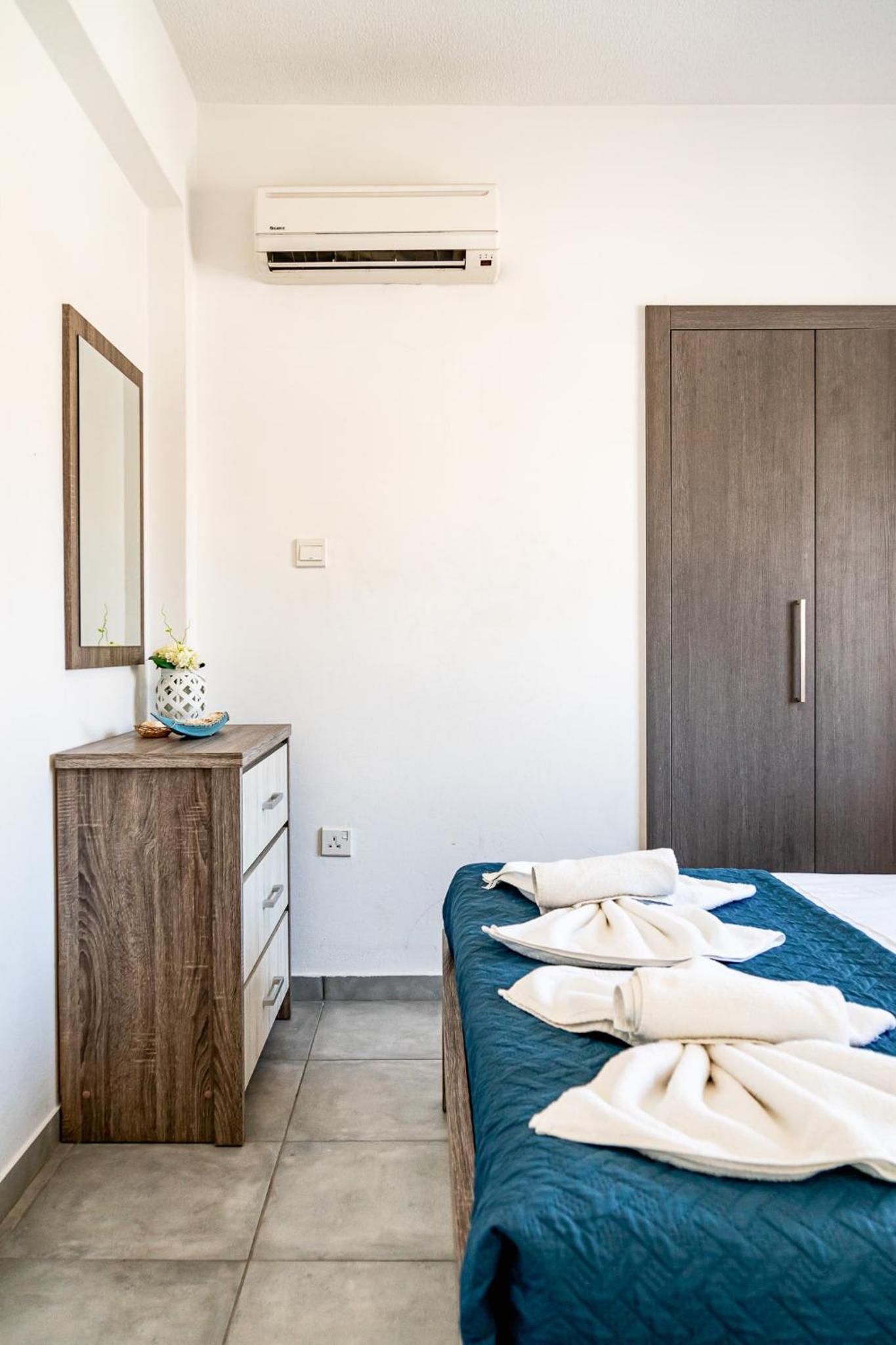 Ayia Napa Central Apartment by Ezoria Villas