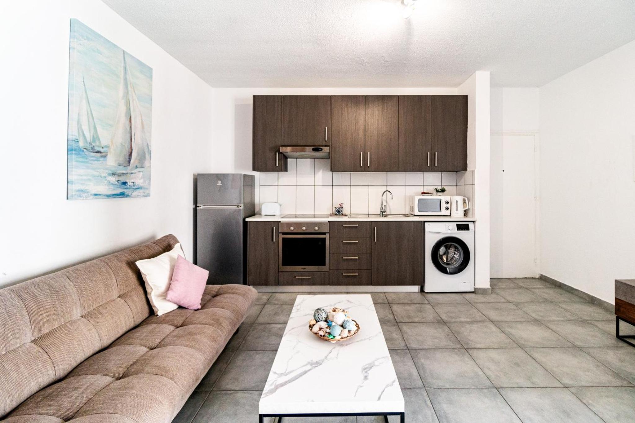 Ayia Napa Central Apartment by Ezoria Villas