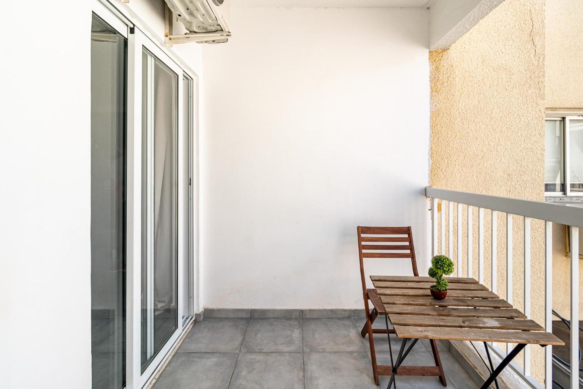 Ayia Napa Central Apartment by Ezoria Villas