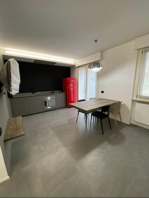 Modern apartment on the beach photo 2