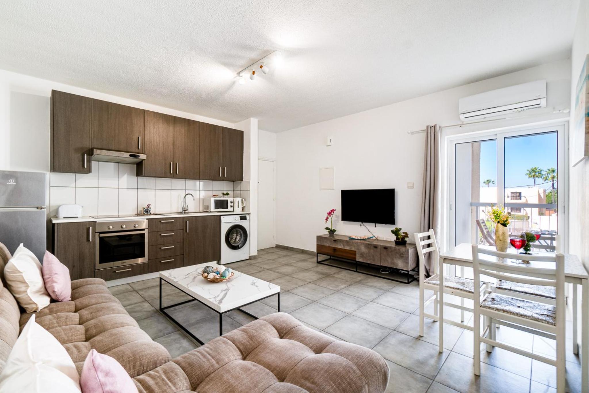 Ayia Napa Central Apartment by Ezoria Villas