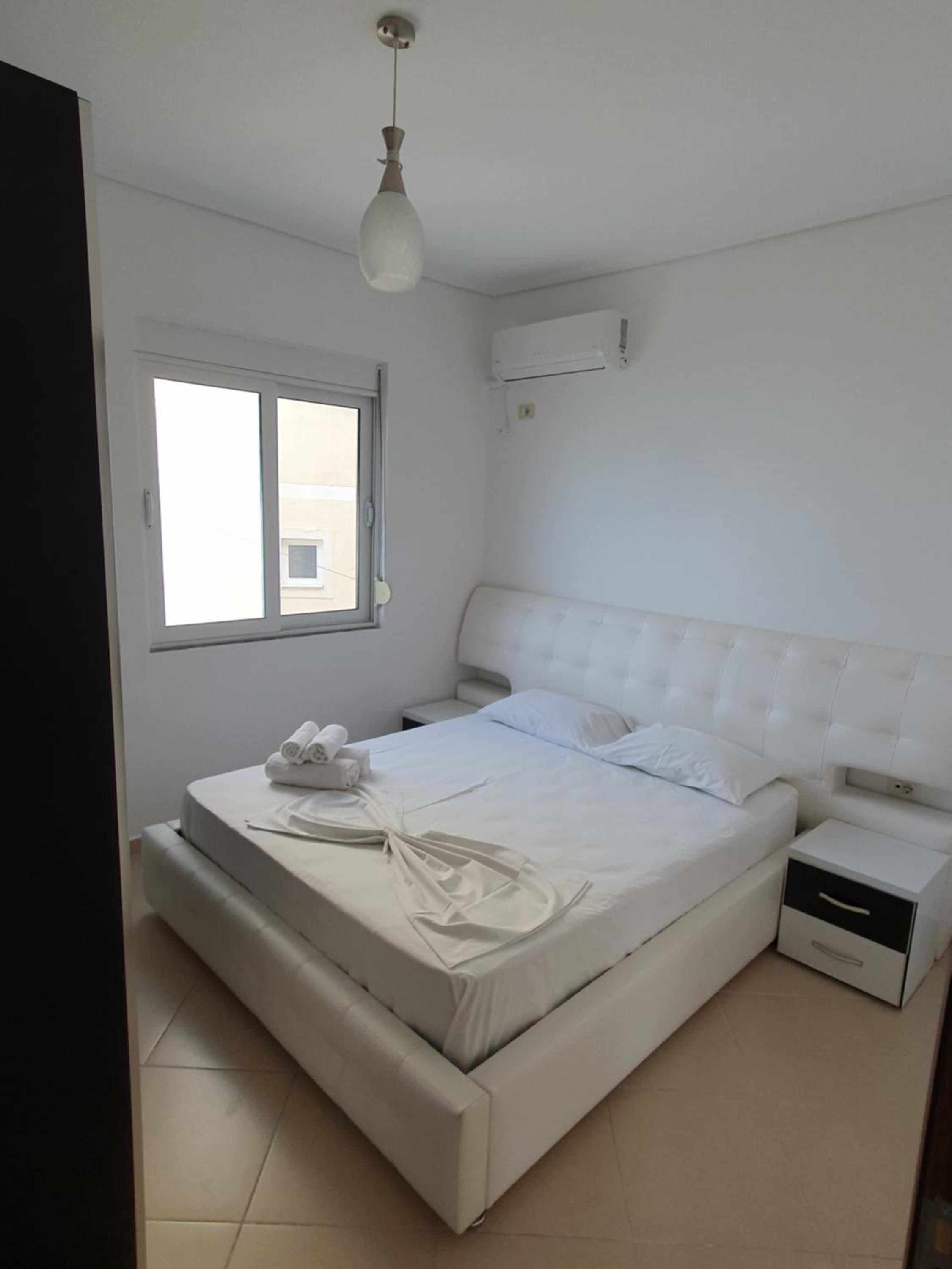 Klajdi Apartaments