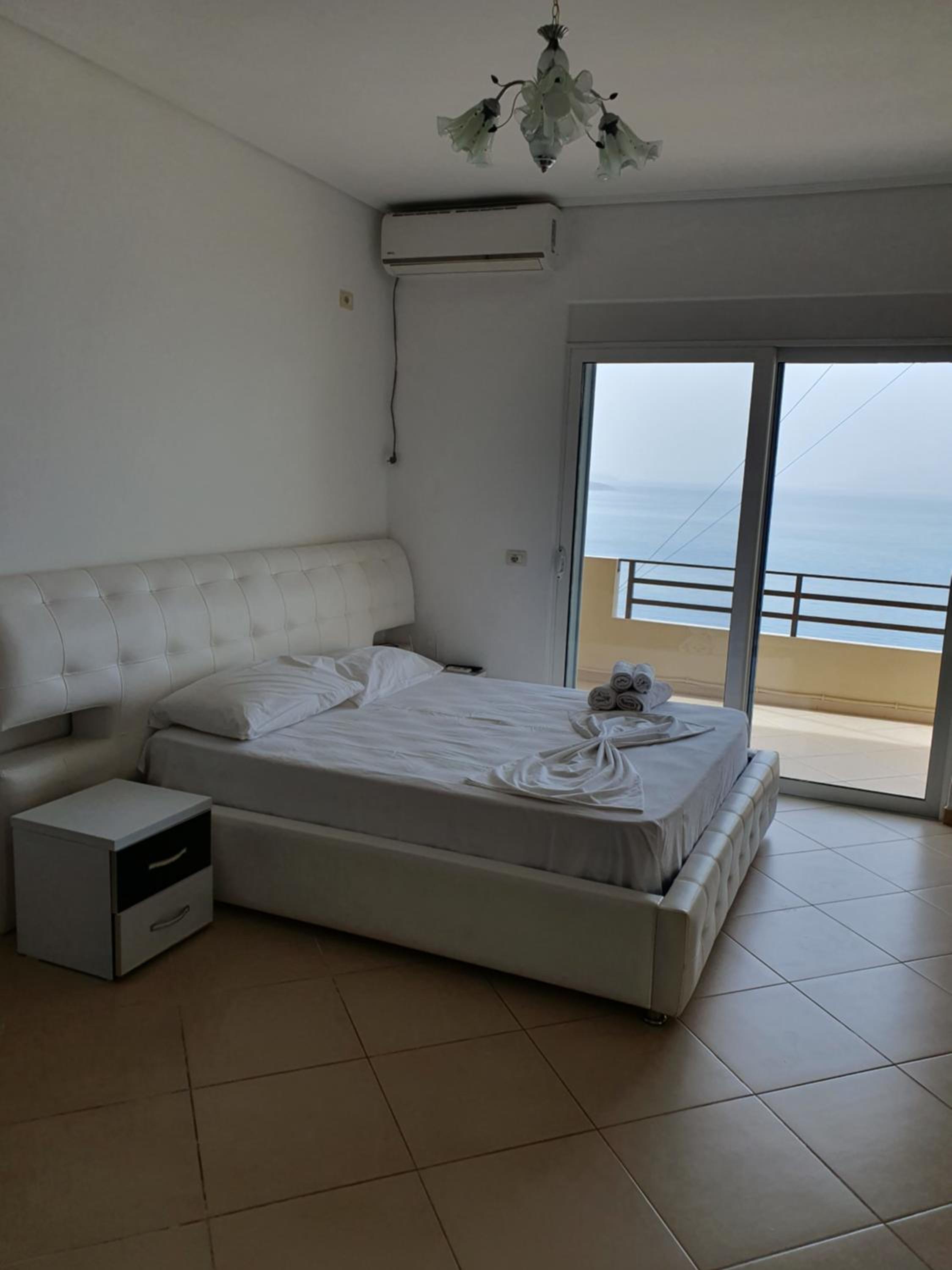 Klajdi Apartaments