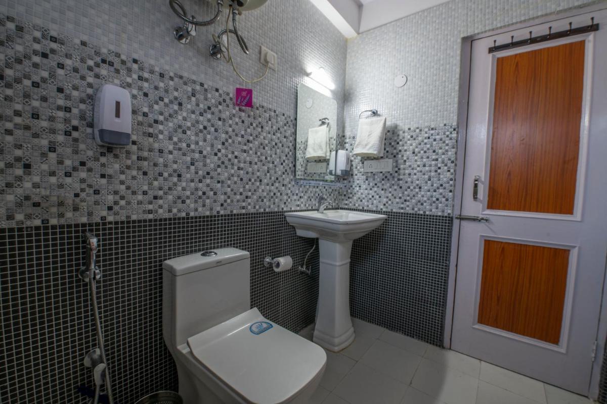 Urban Monk Hostel