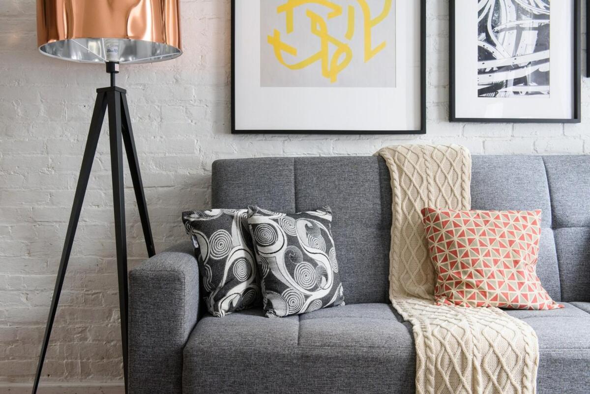 26-2B Gramercy Large 1BR WD in unit courtyard
