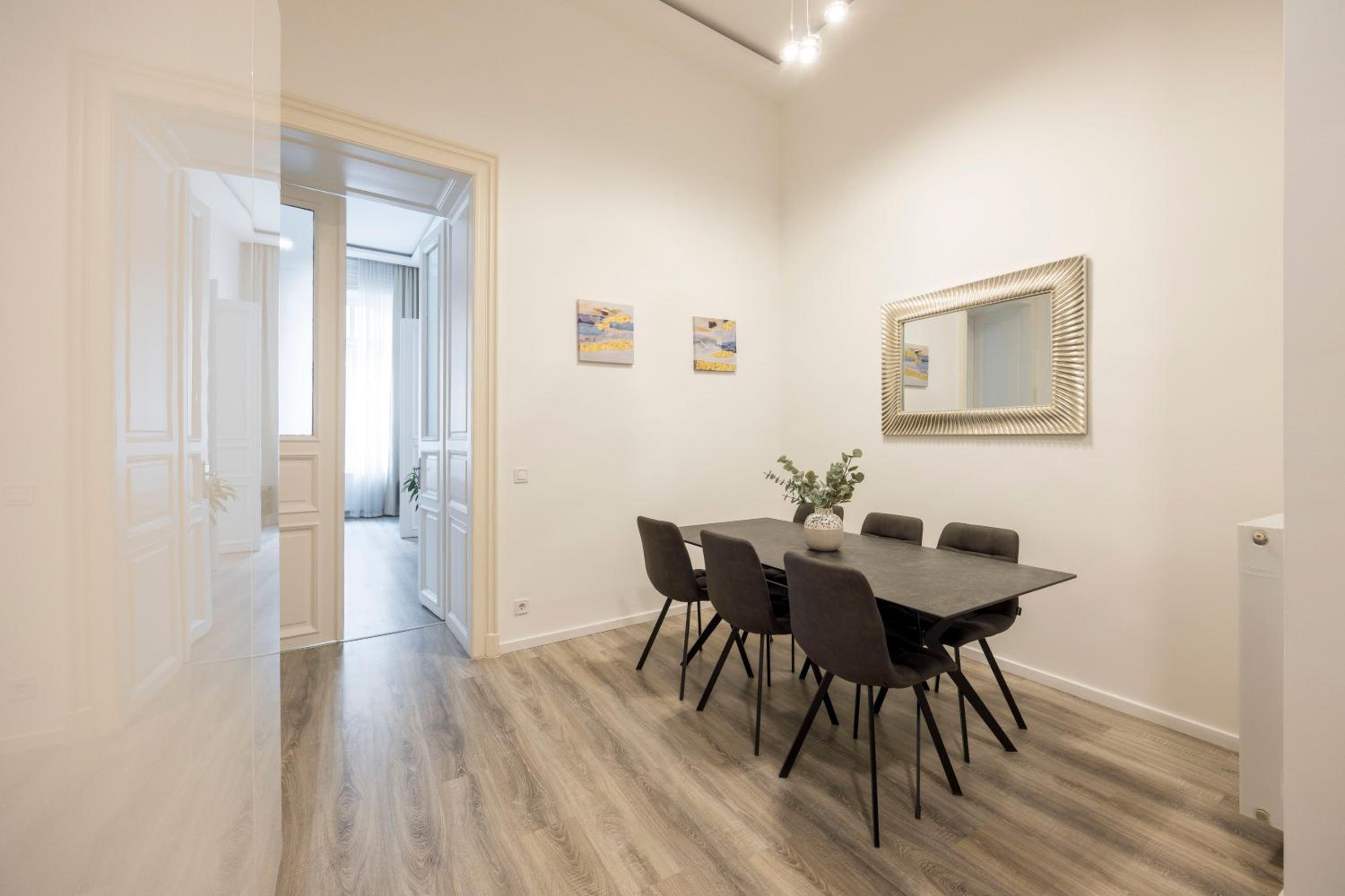 Majestic Dream Home in the Heart of Budapest view 5