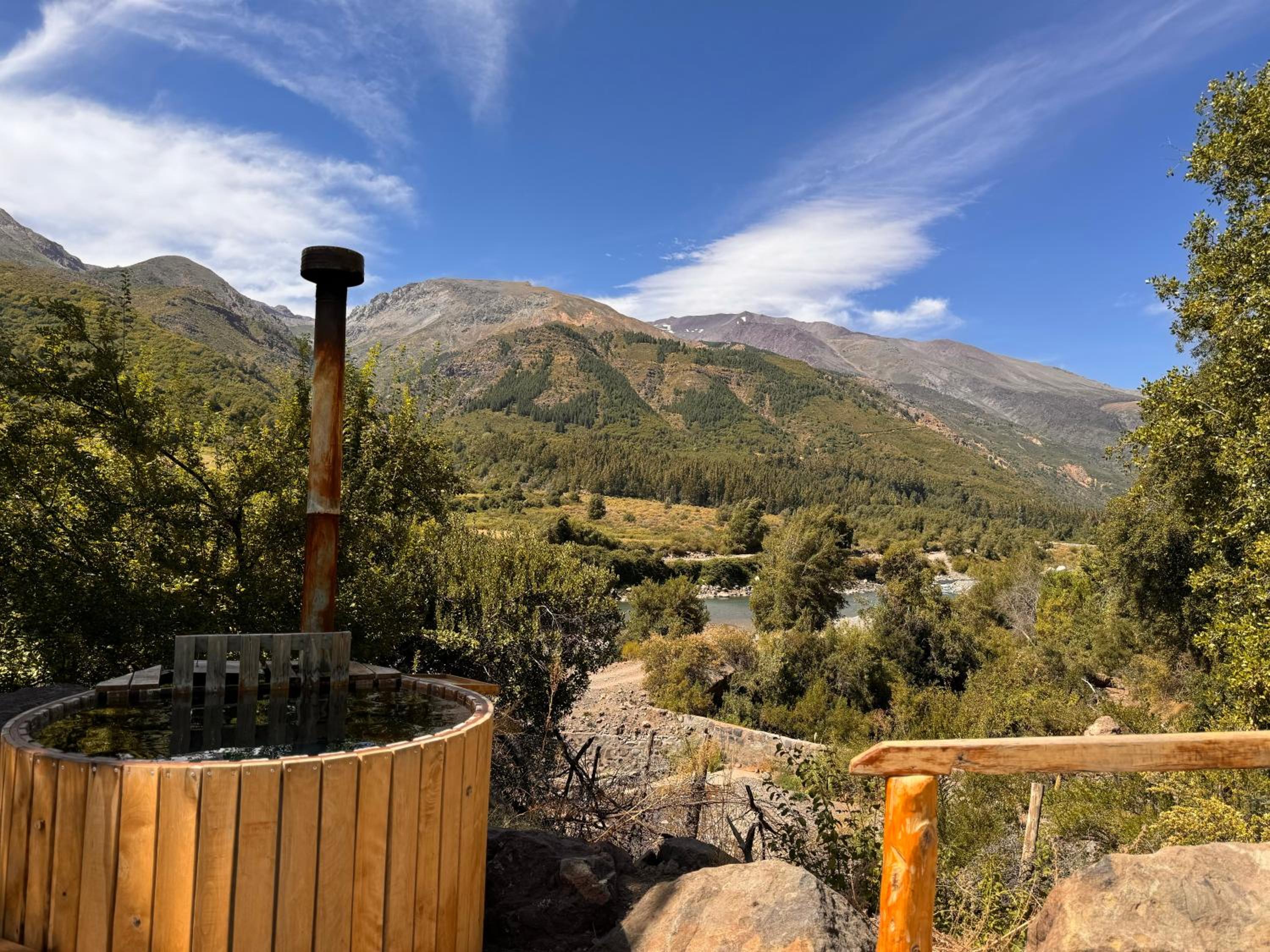 Parque Guaiquivilo, Cabañas de montaña con tinaja privada